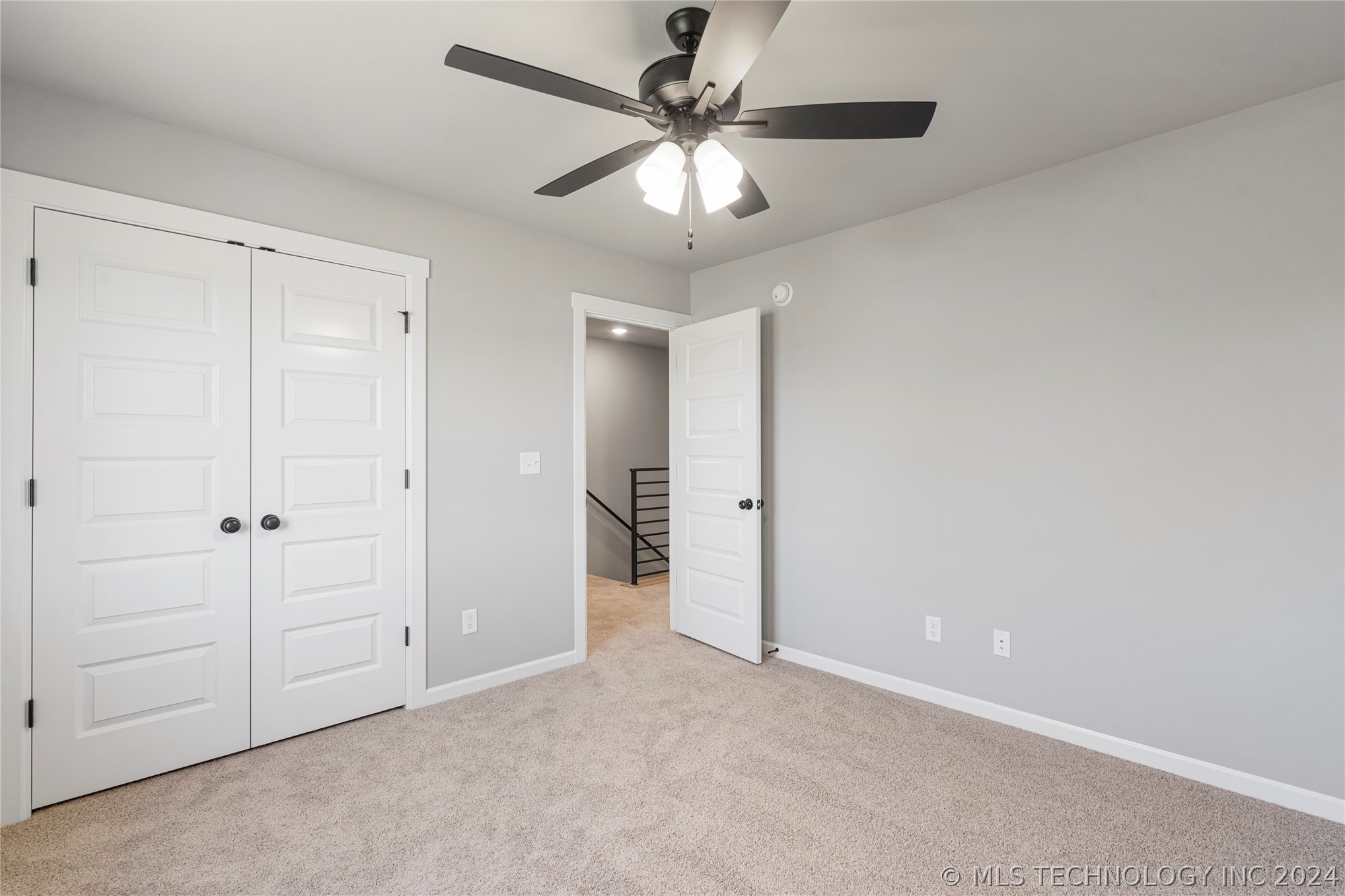 13703 S 20th Place E