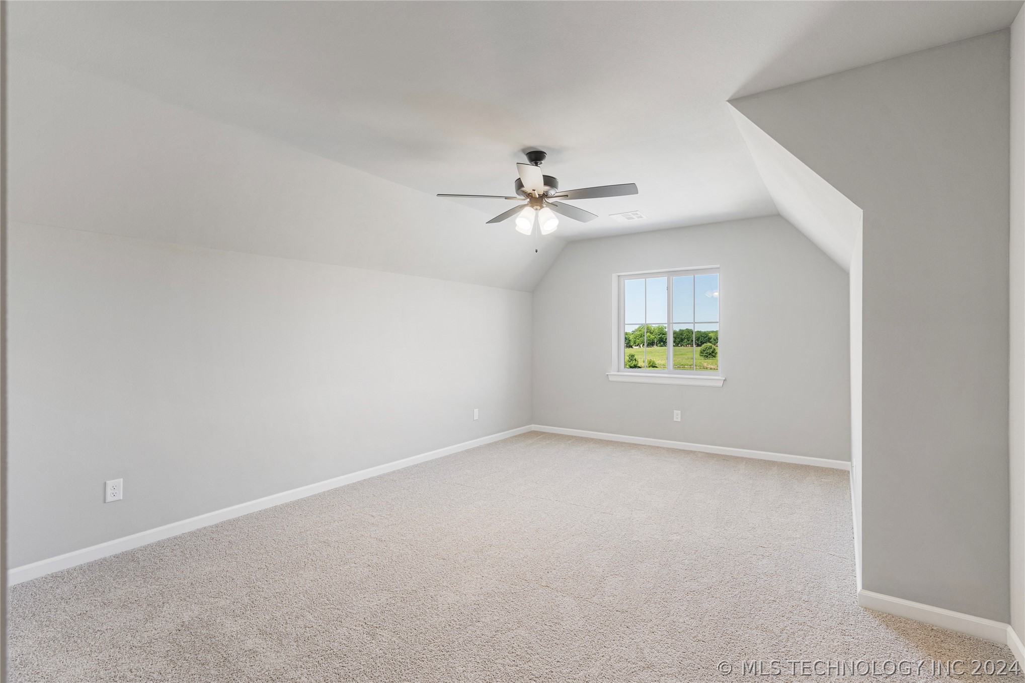 13703 S 20th Place E
