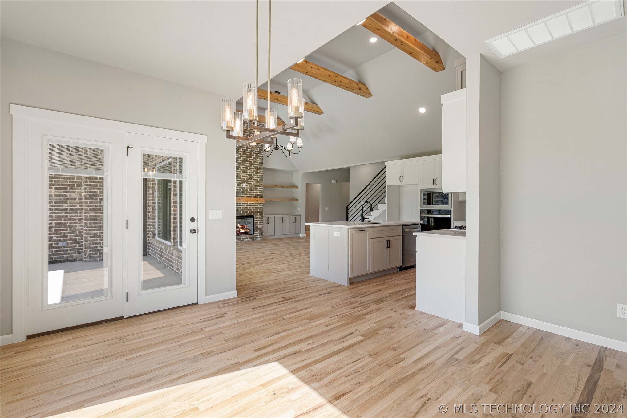 13703 S 20th Place E