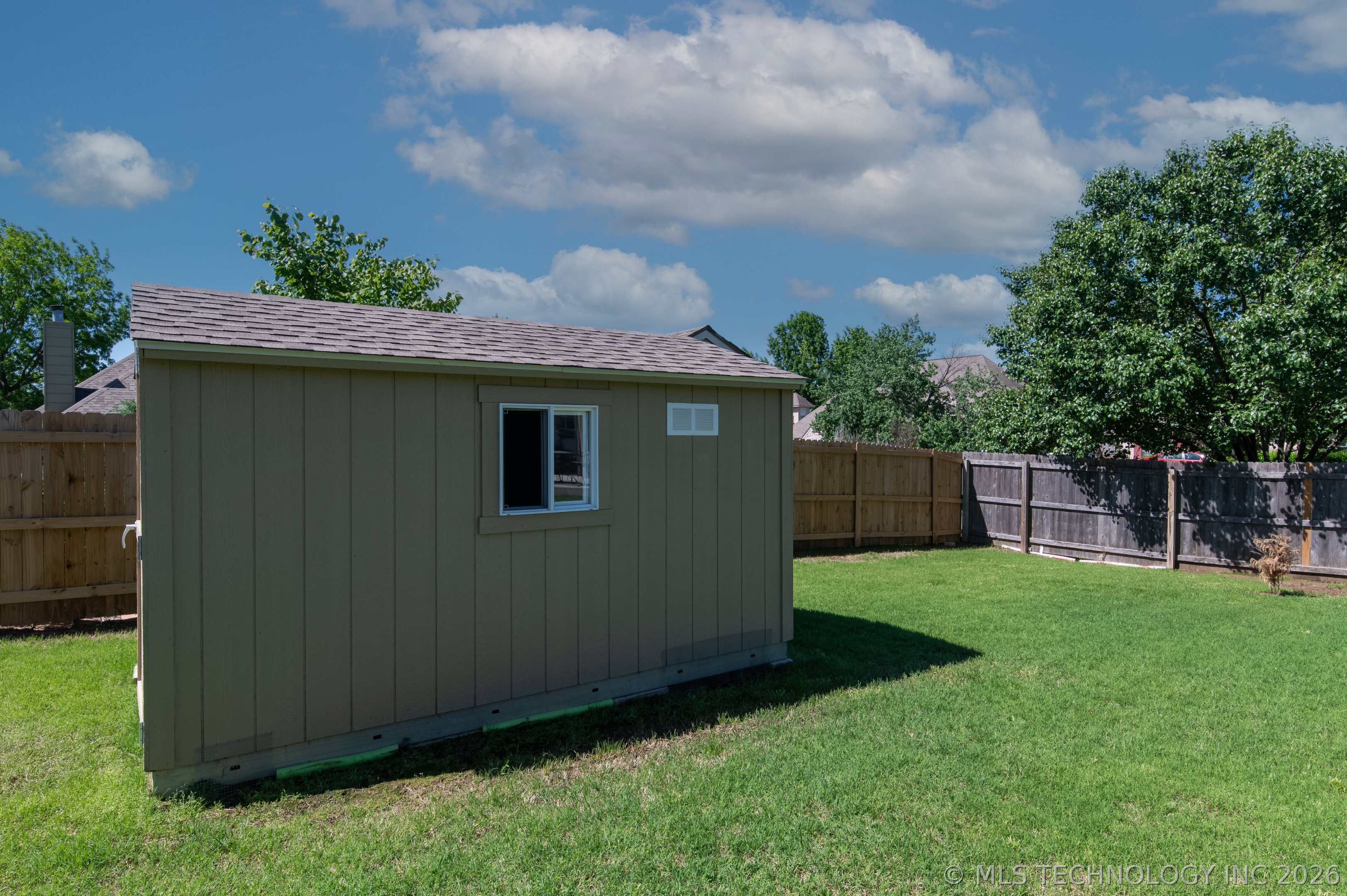 13602 E 89th Street North
