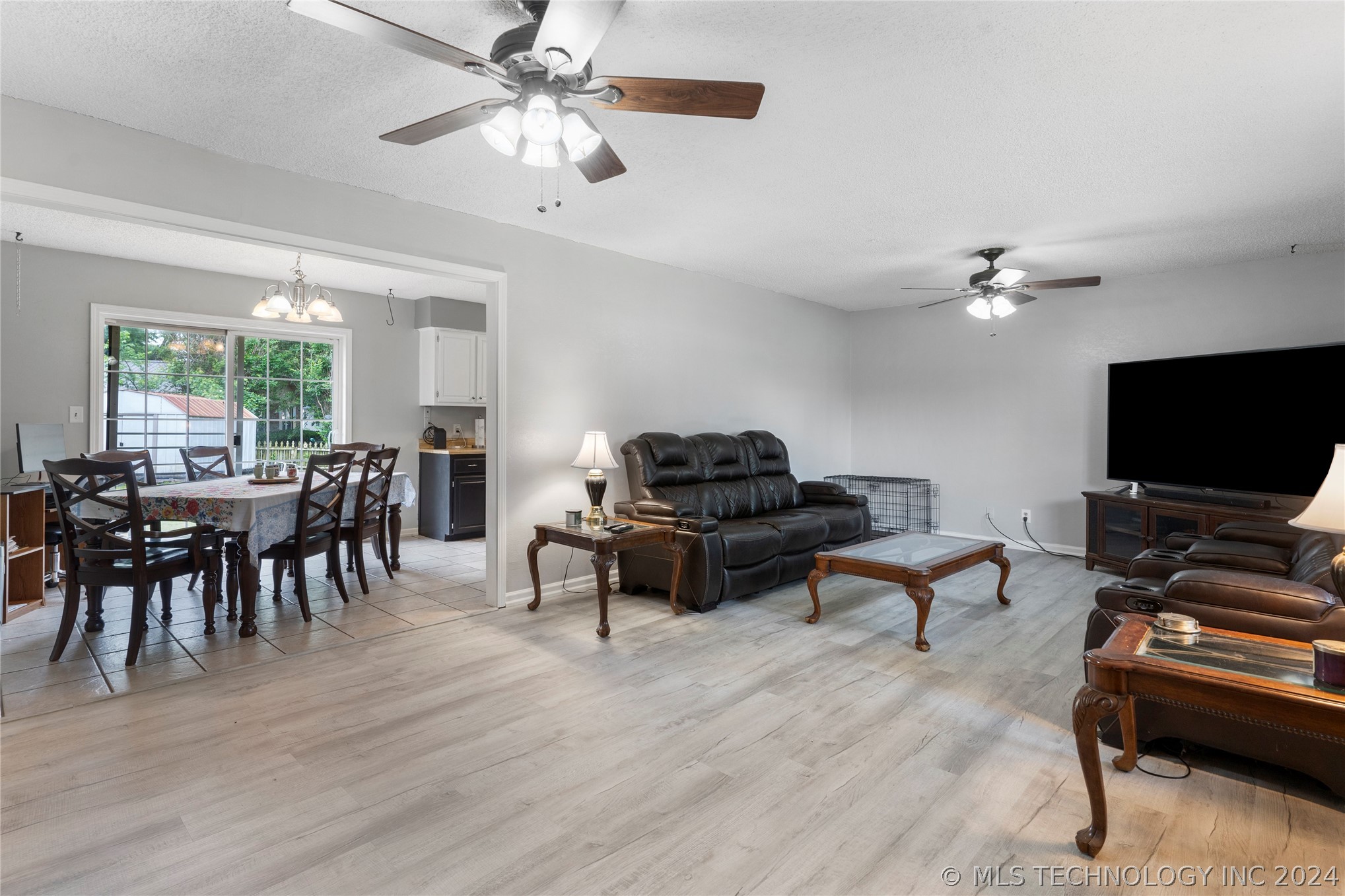 121 W 9th Street S