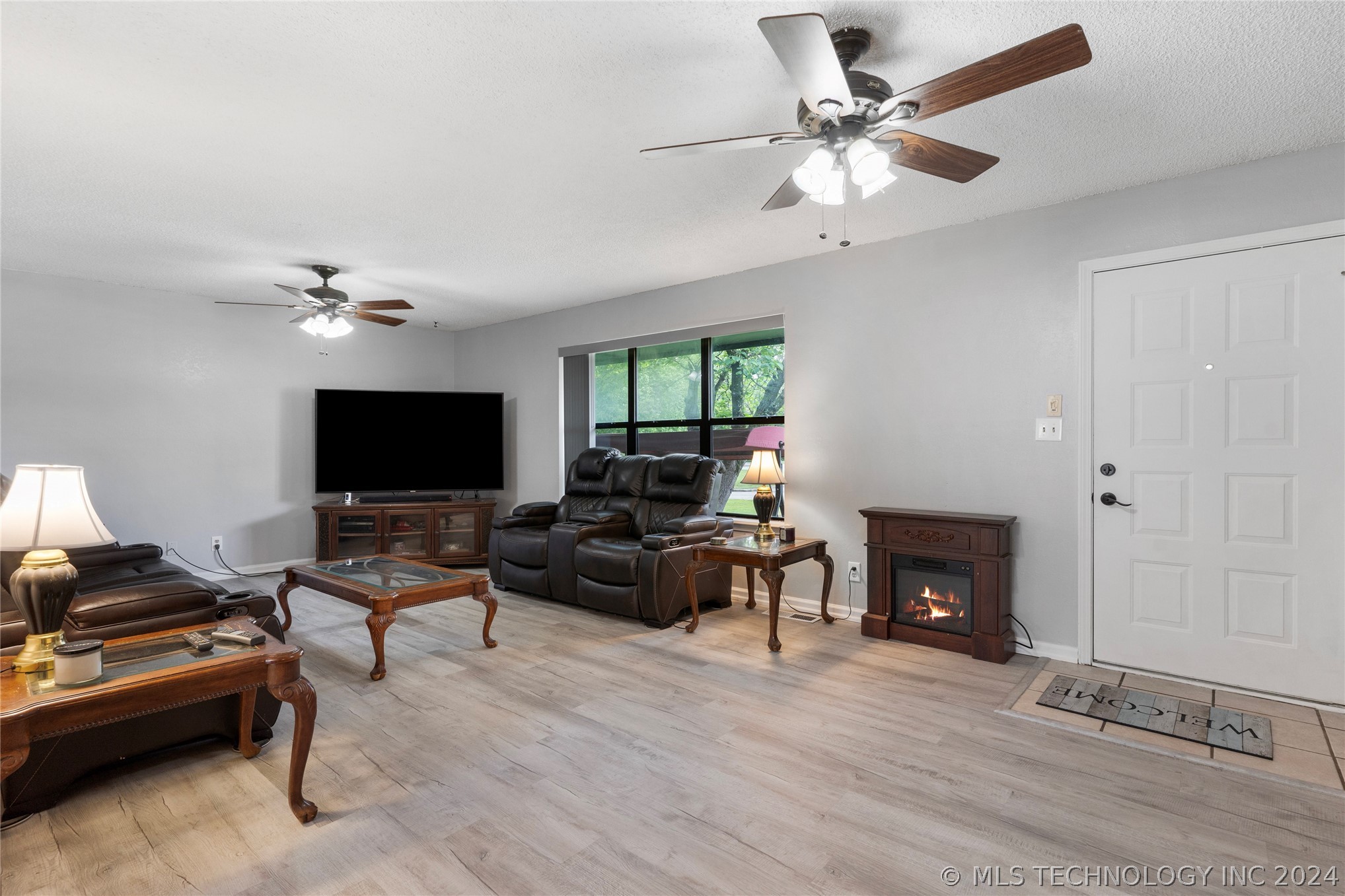 121 W 9th Street S
