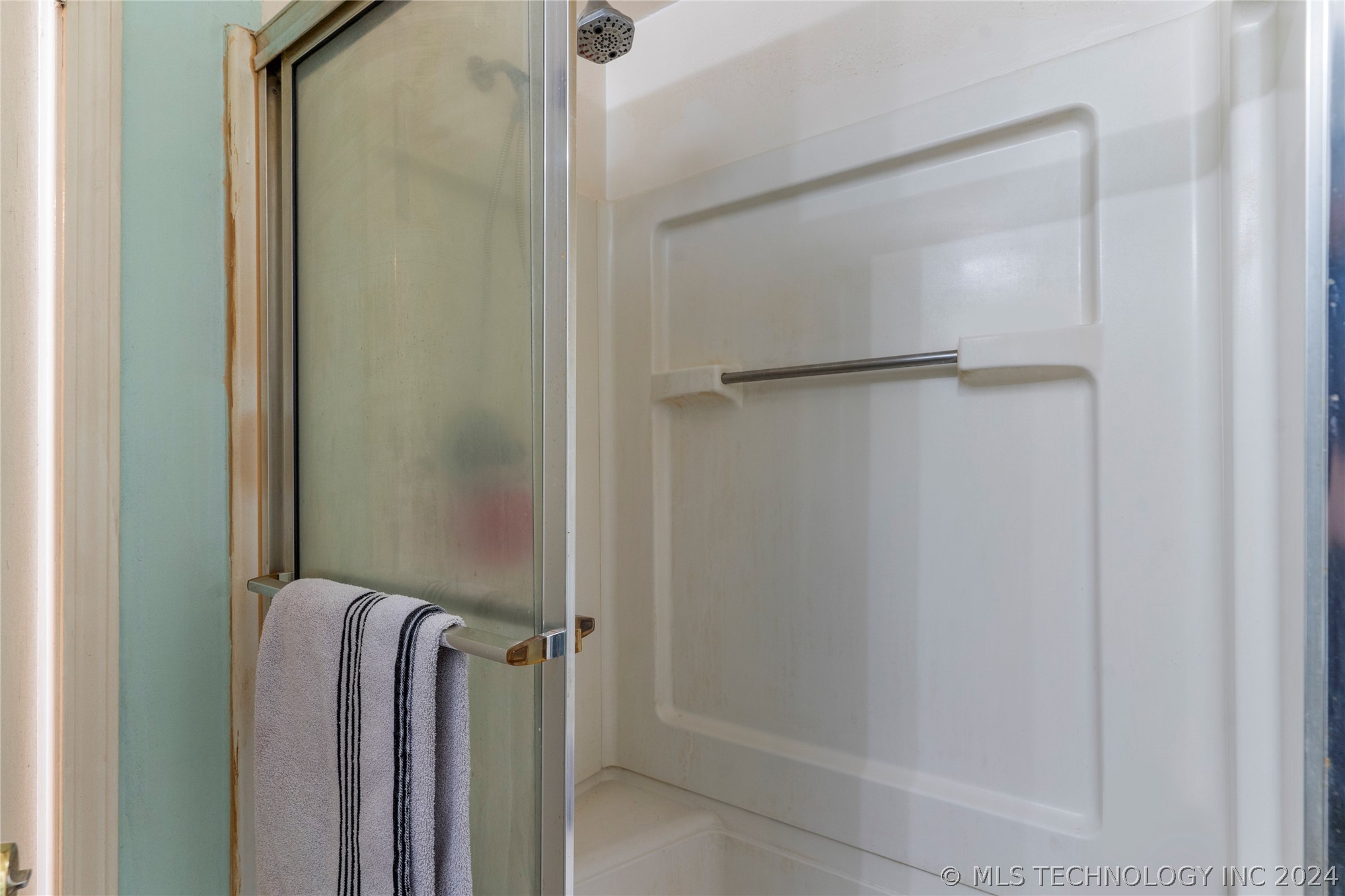 121 W 9th Street S
