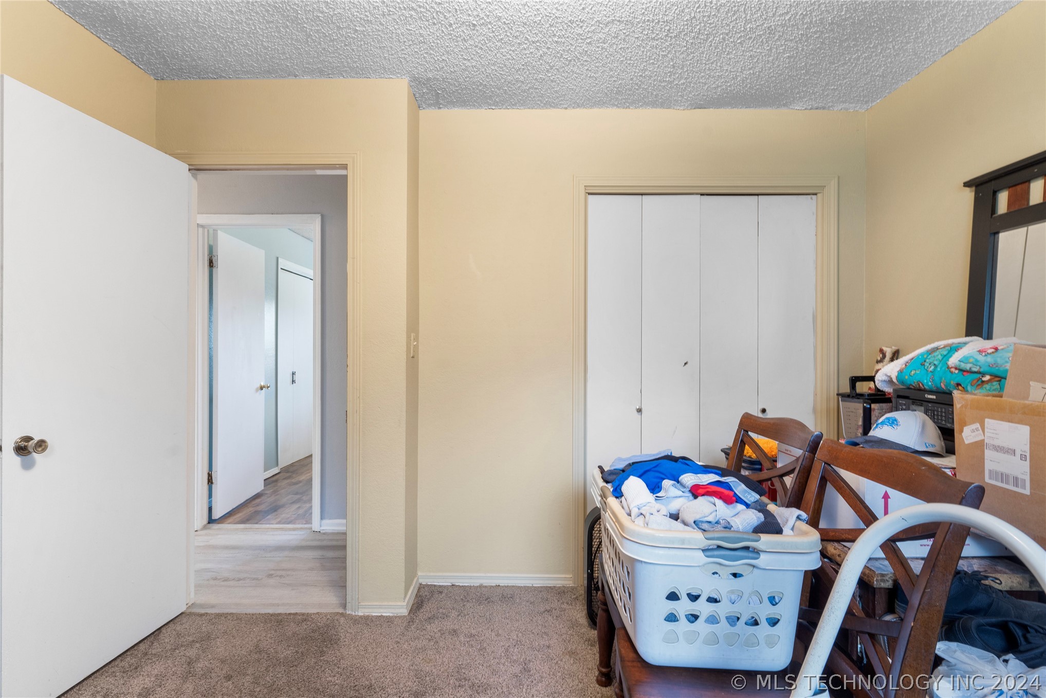 121 W 9th Street S