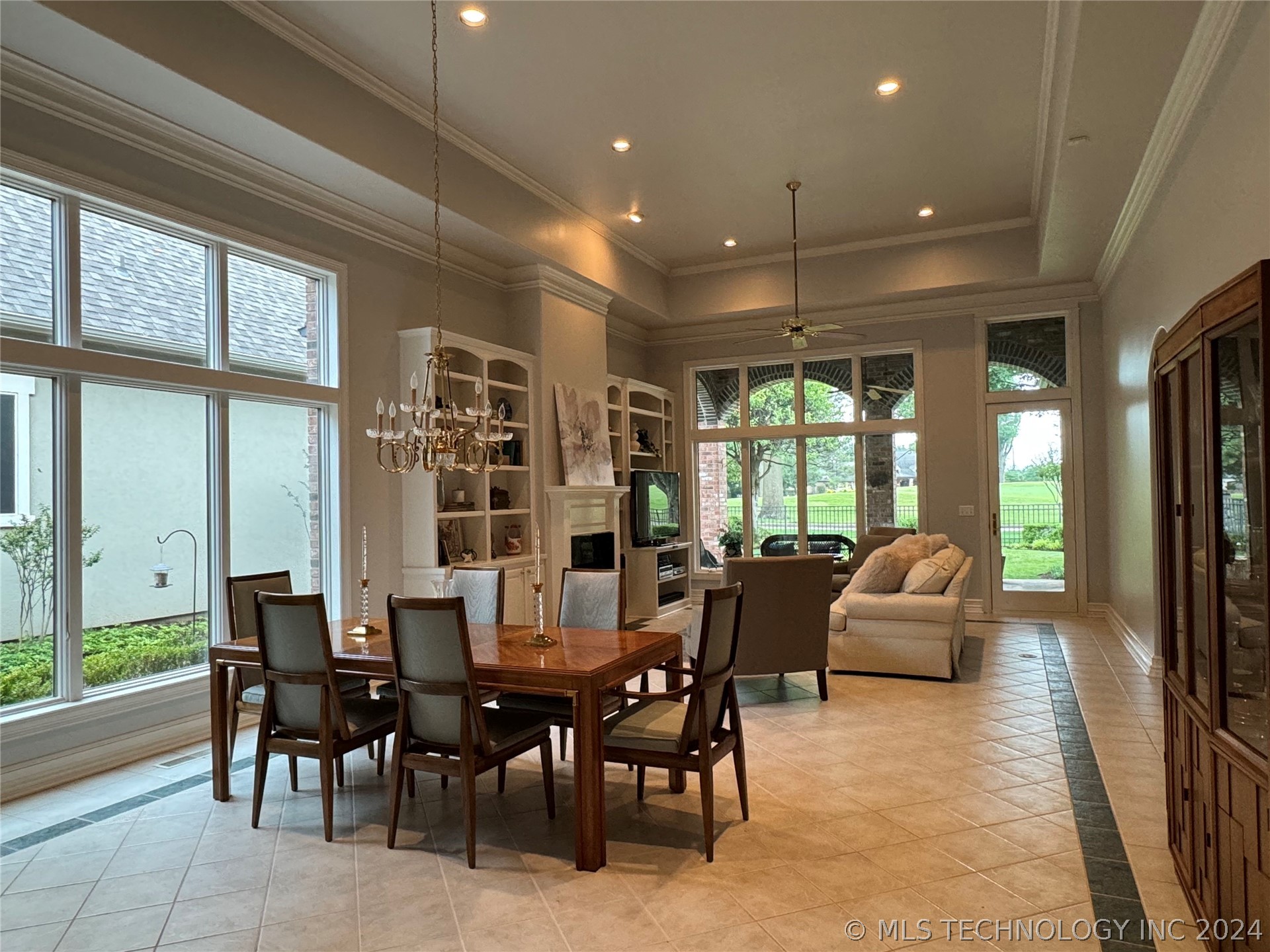 5835 W Orlando Circle