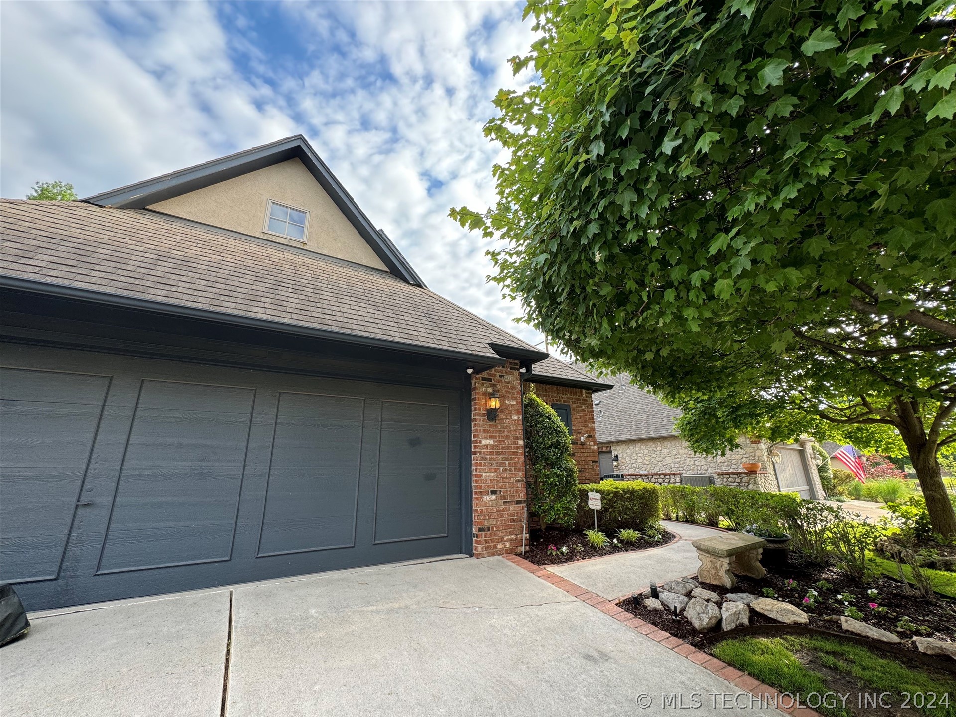5835 W Orlando Circle