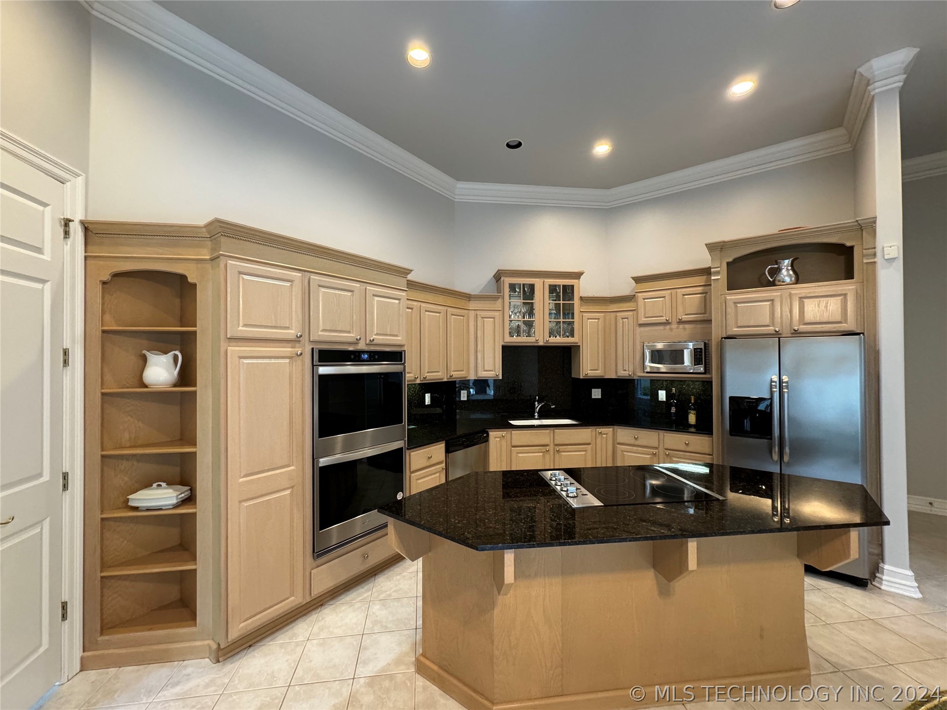 5835 W Orlando Circle