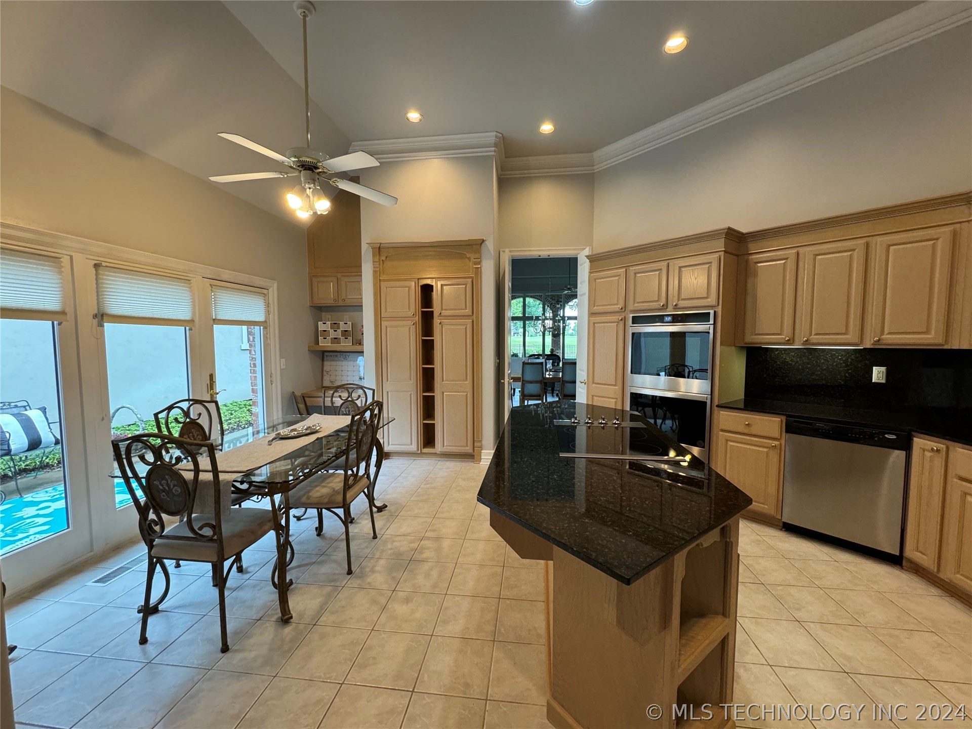 5835 W Orlando Circle