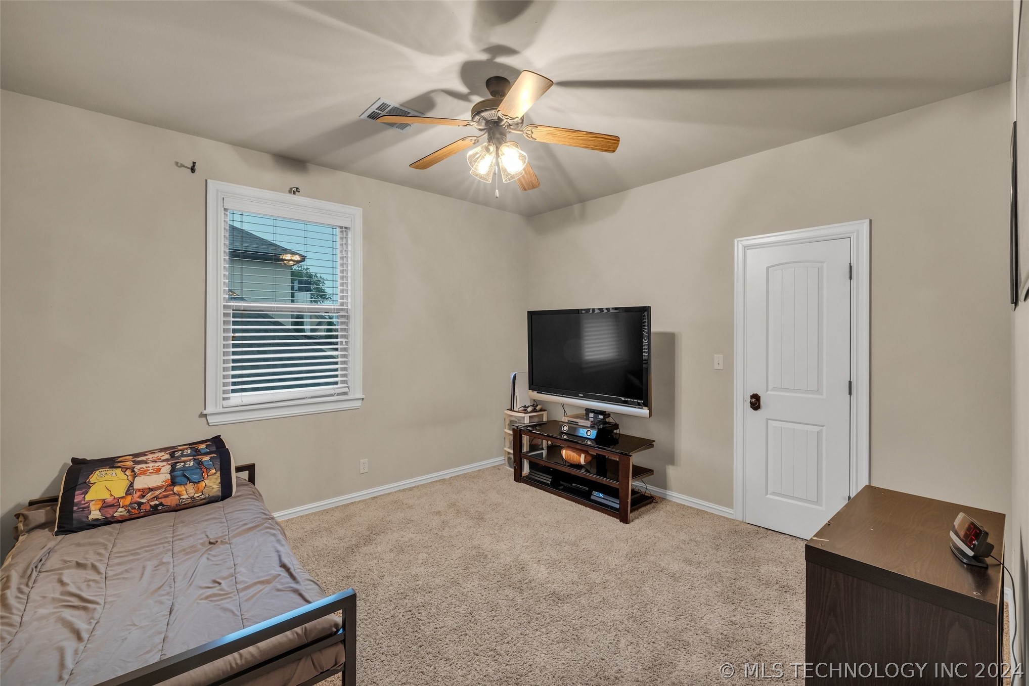 3810 E 117th Place S