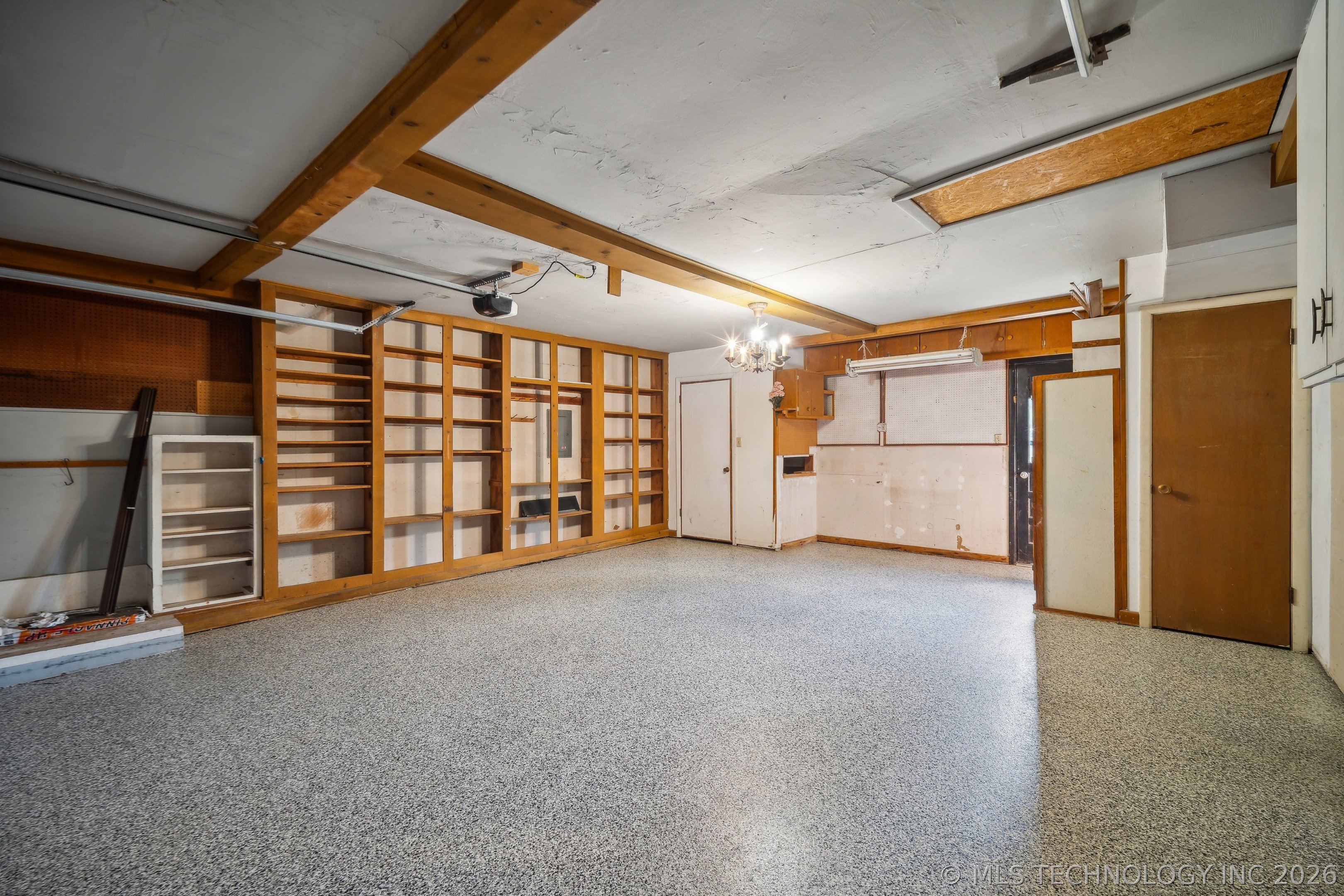 7216 E 55th Place