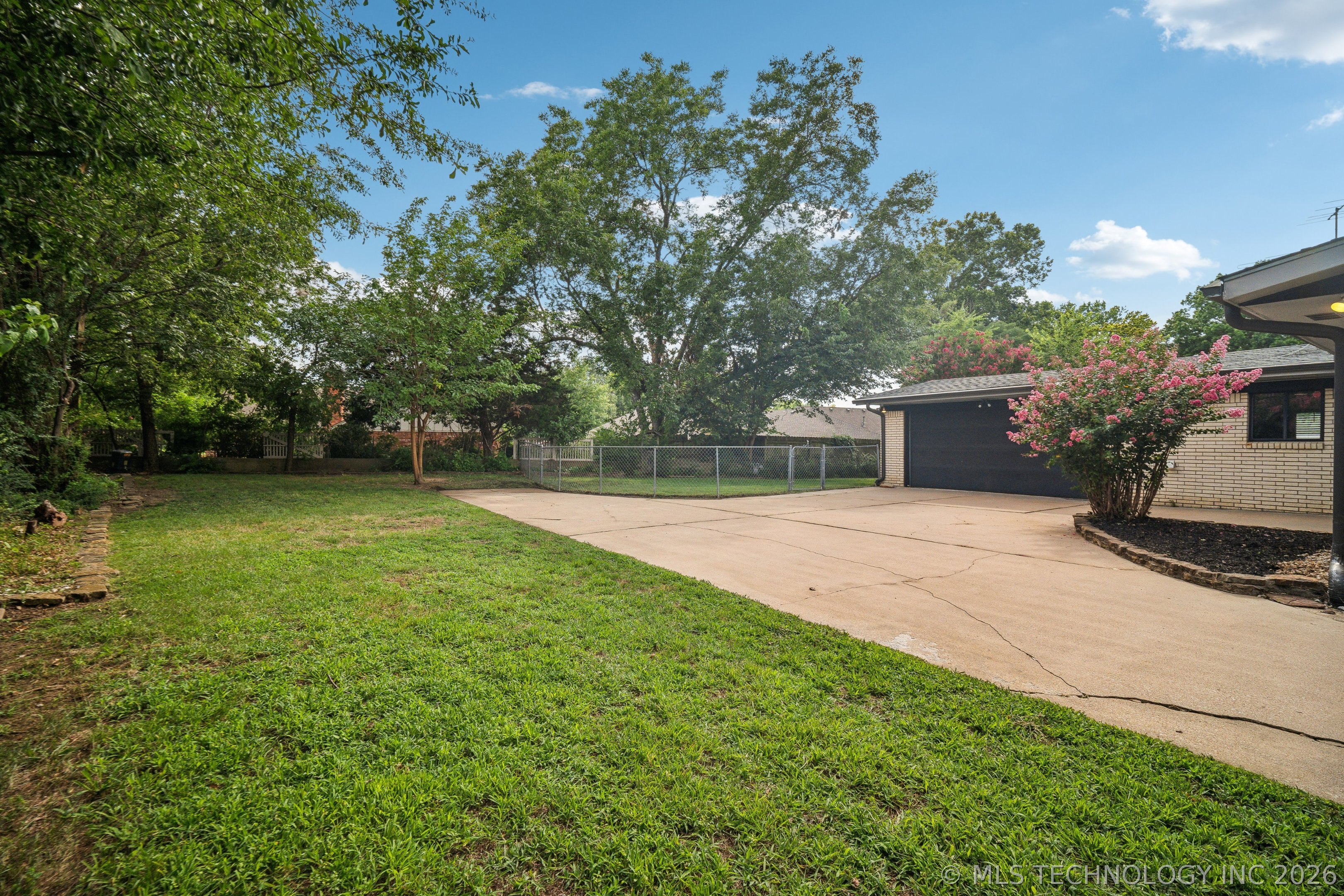 7216 E 55th Place