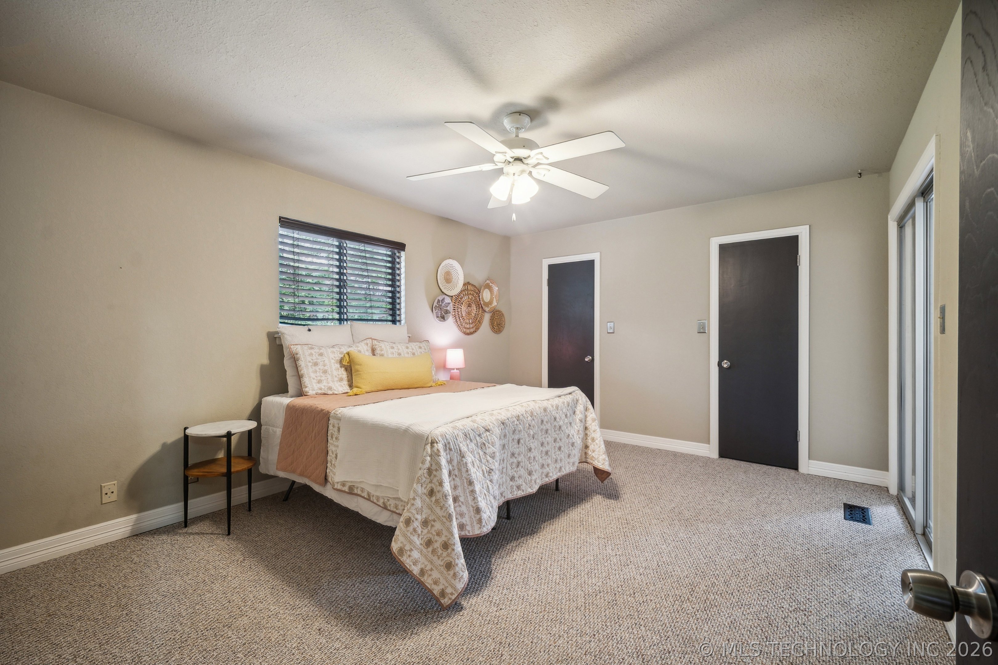7216 E 55th Place