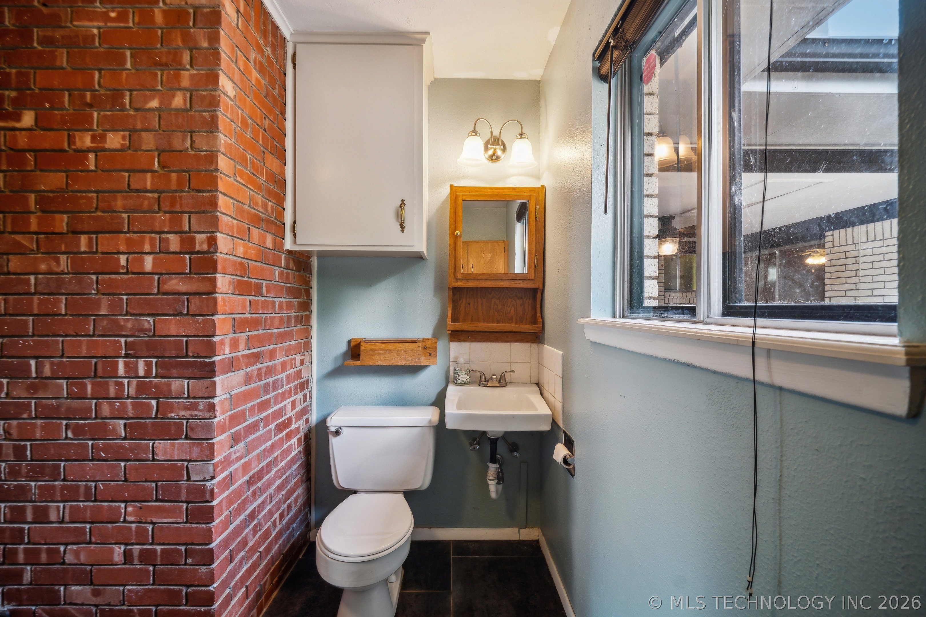 7216 E 55th Place