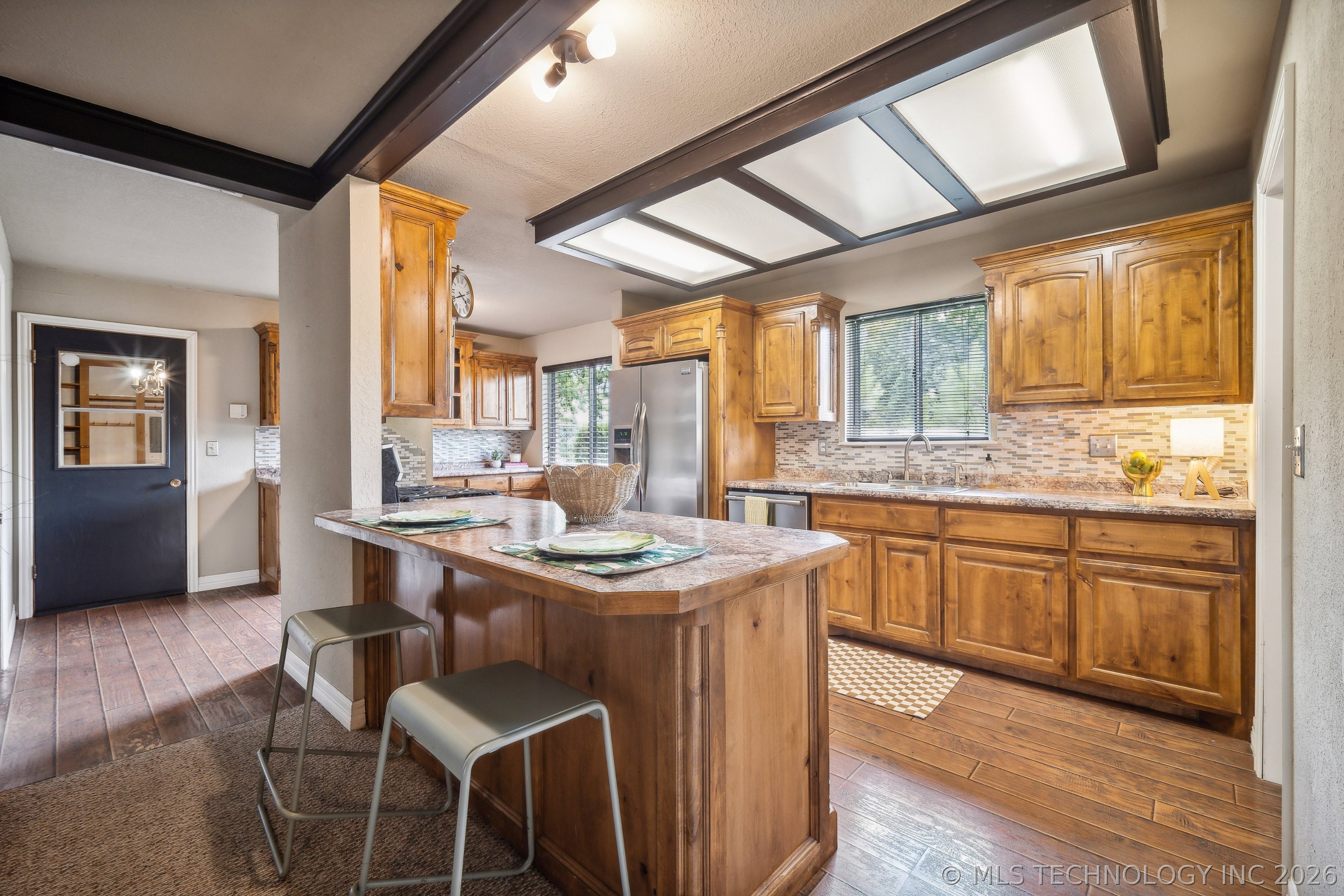 7216 E 55th Place