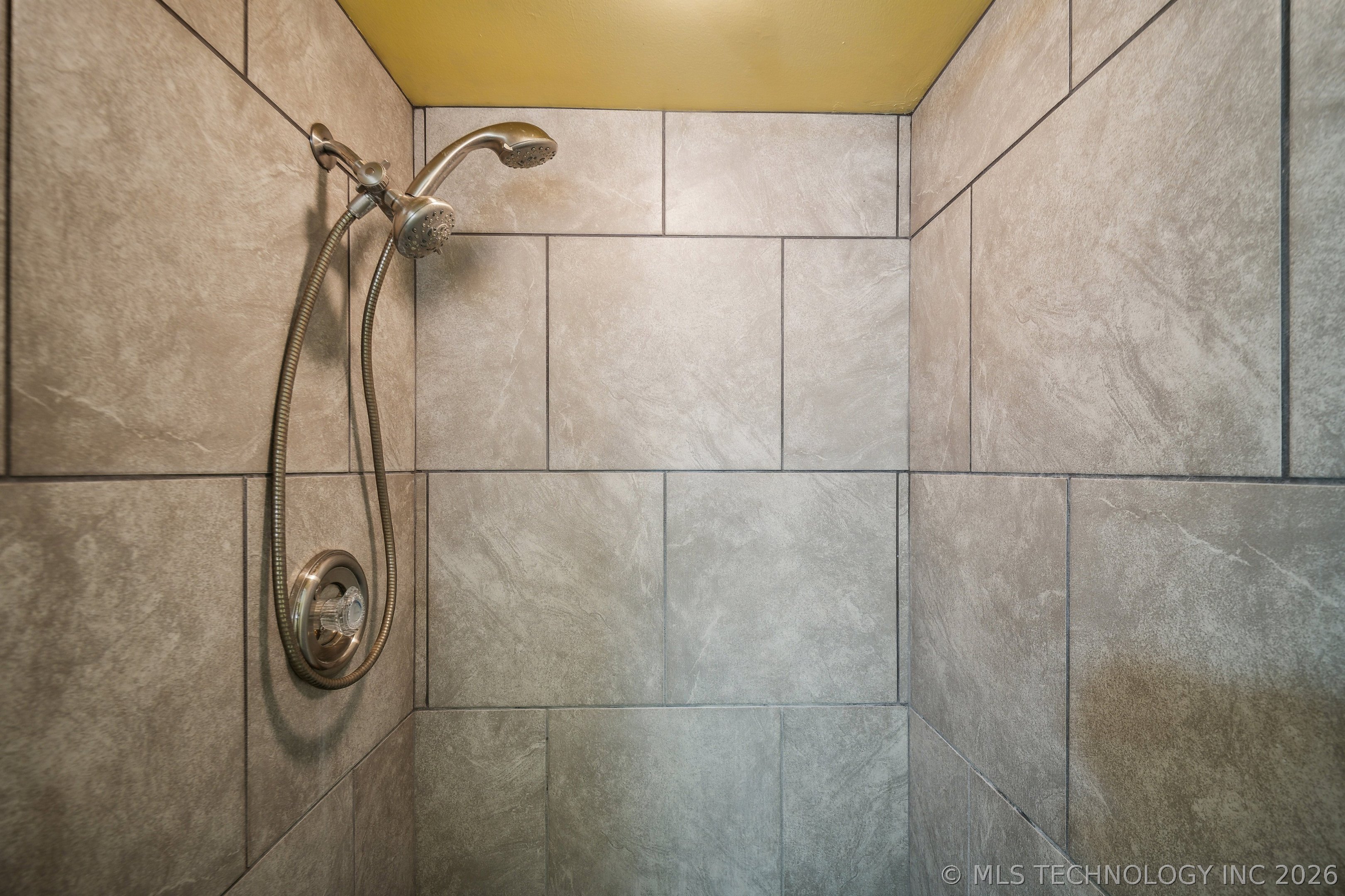 7216 E 55th Place