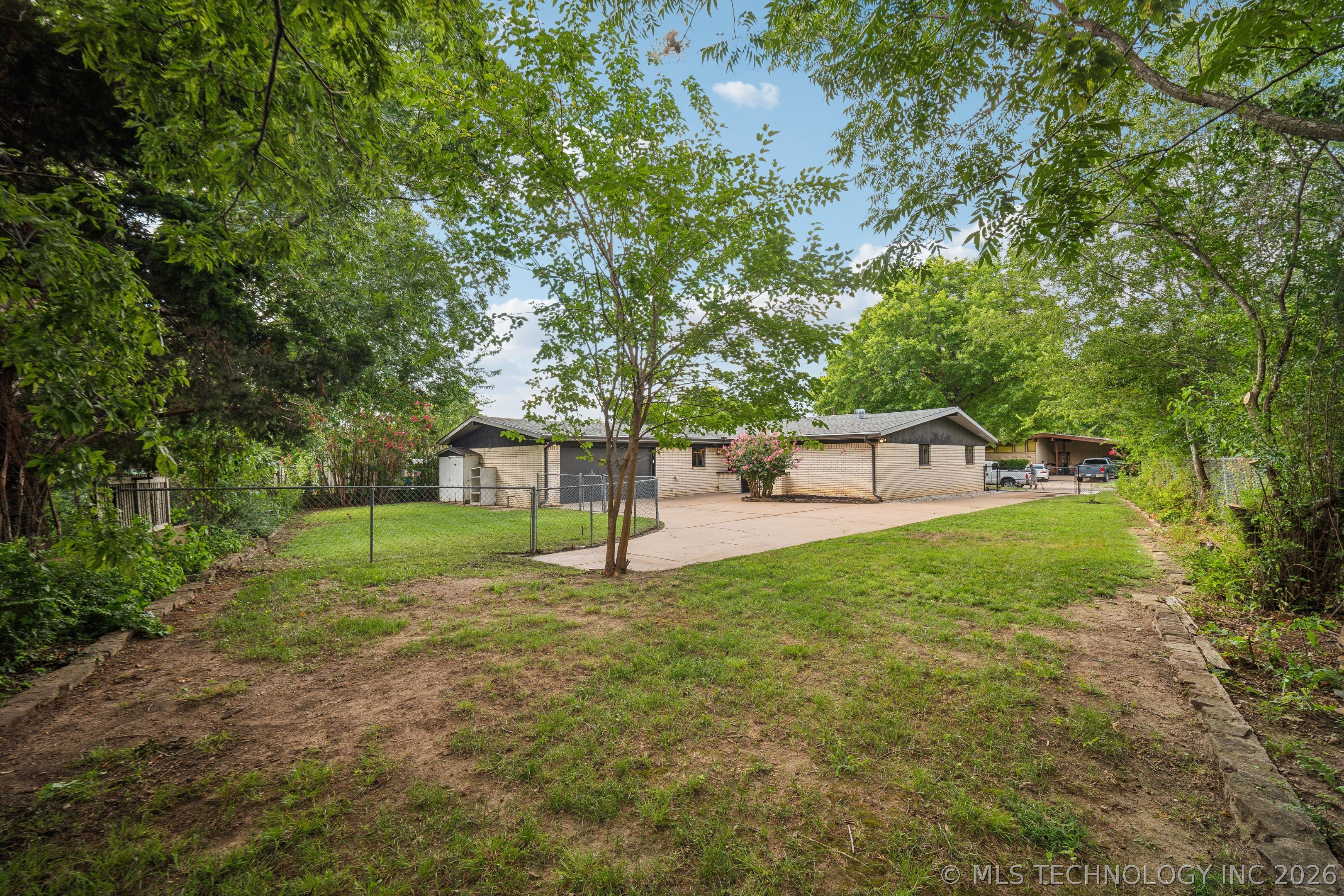 7216 E 55th Place