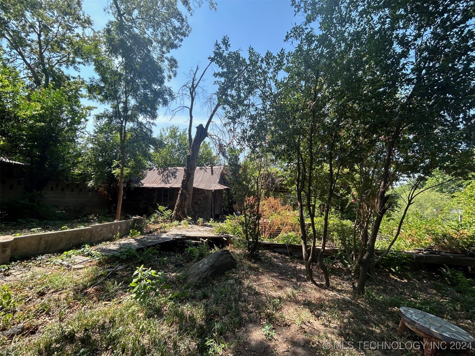 106 E 25th Street