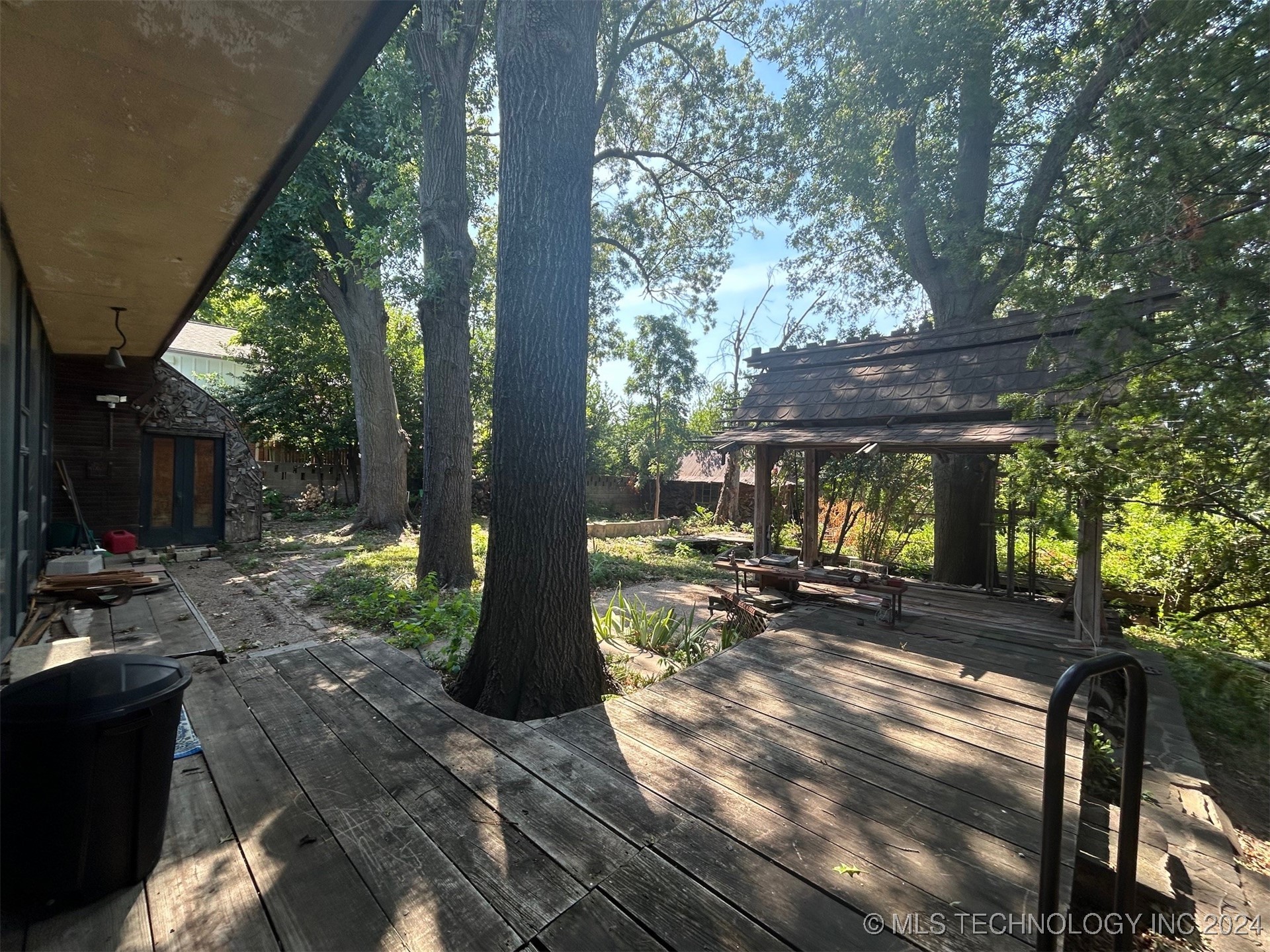 106 E 25th Street