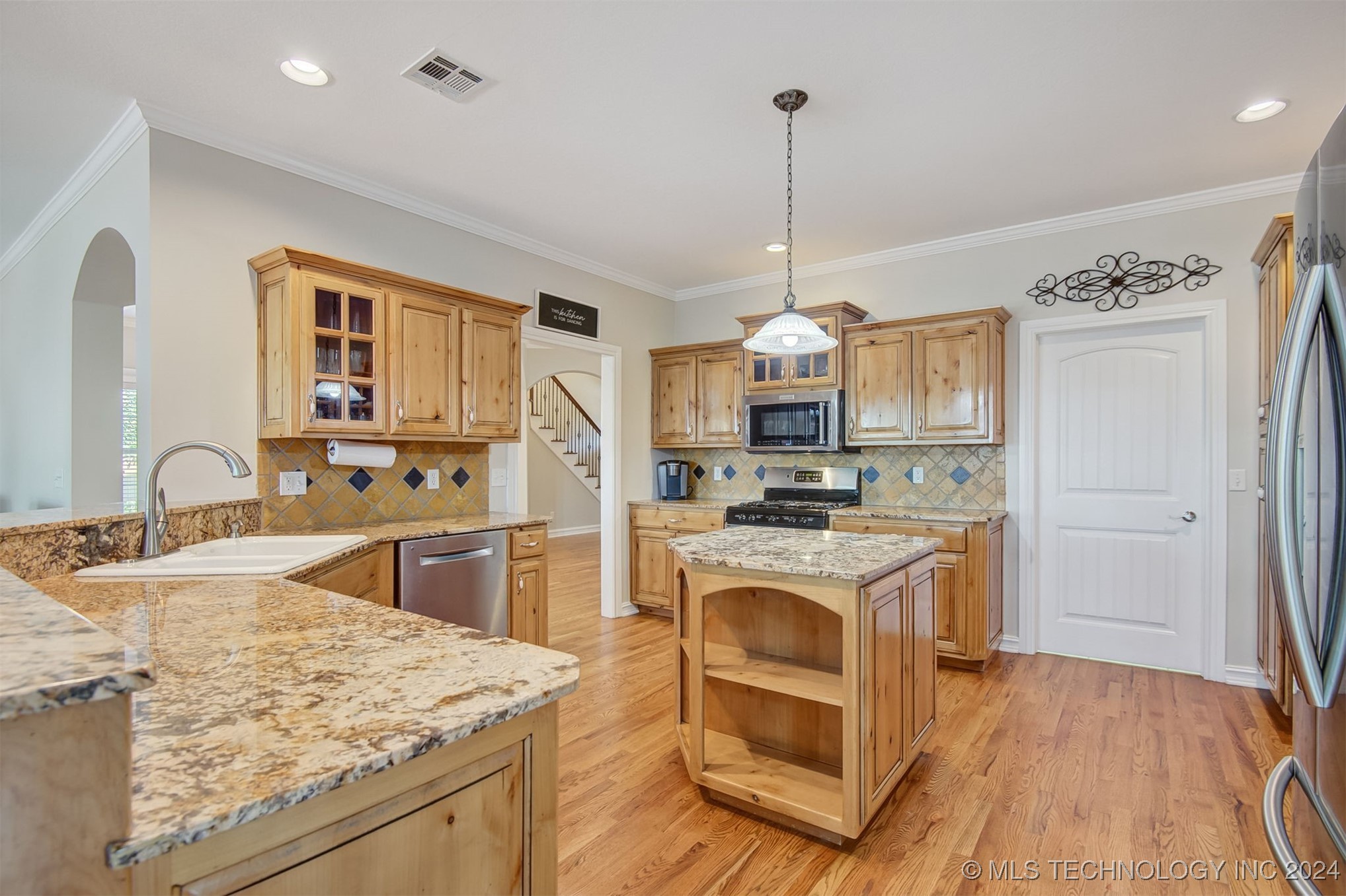 2804 N Gum Court