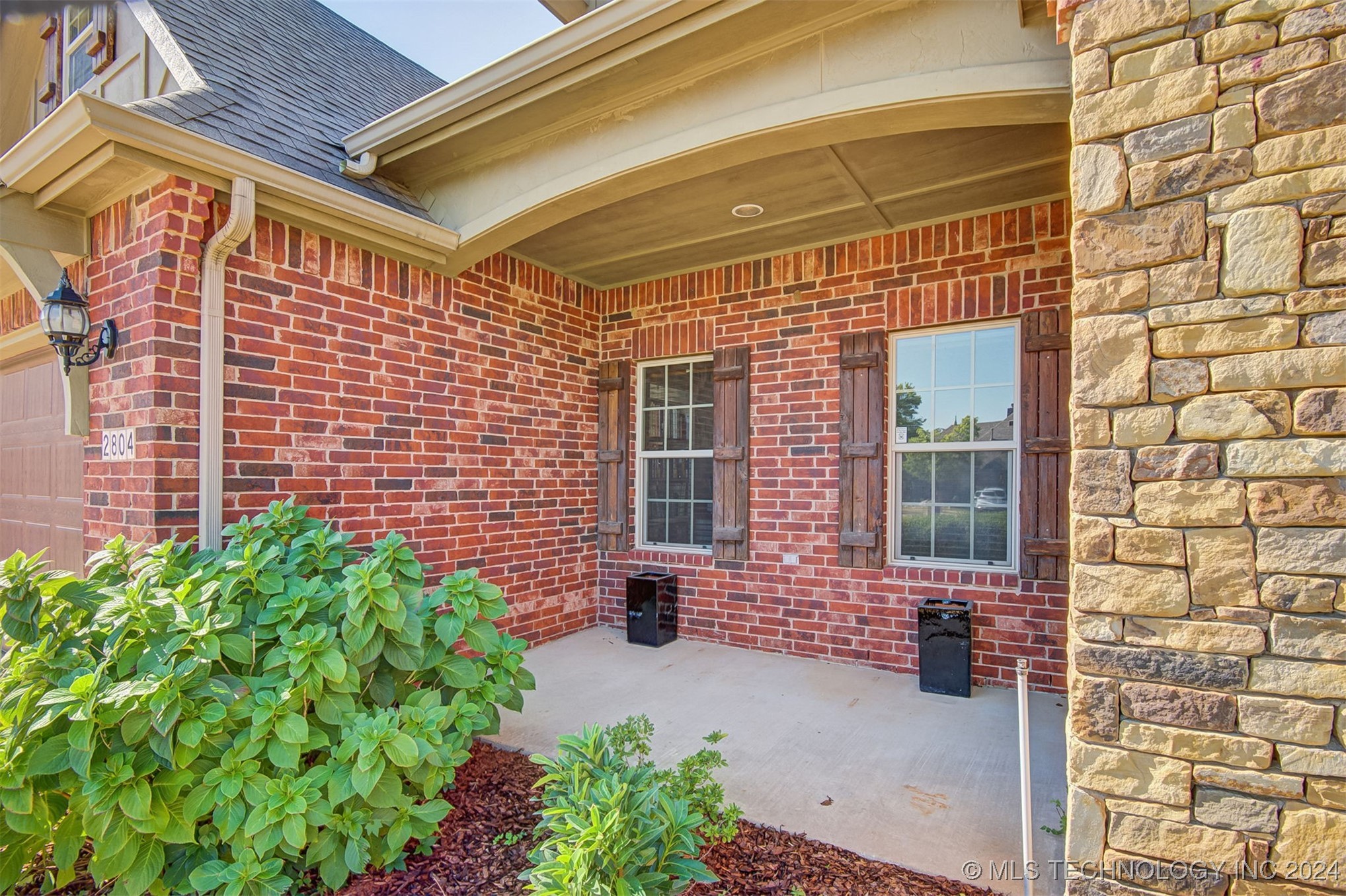 2804 N Gum Court