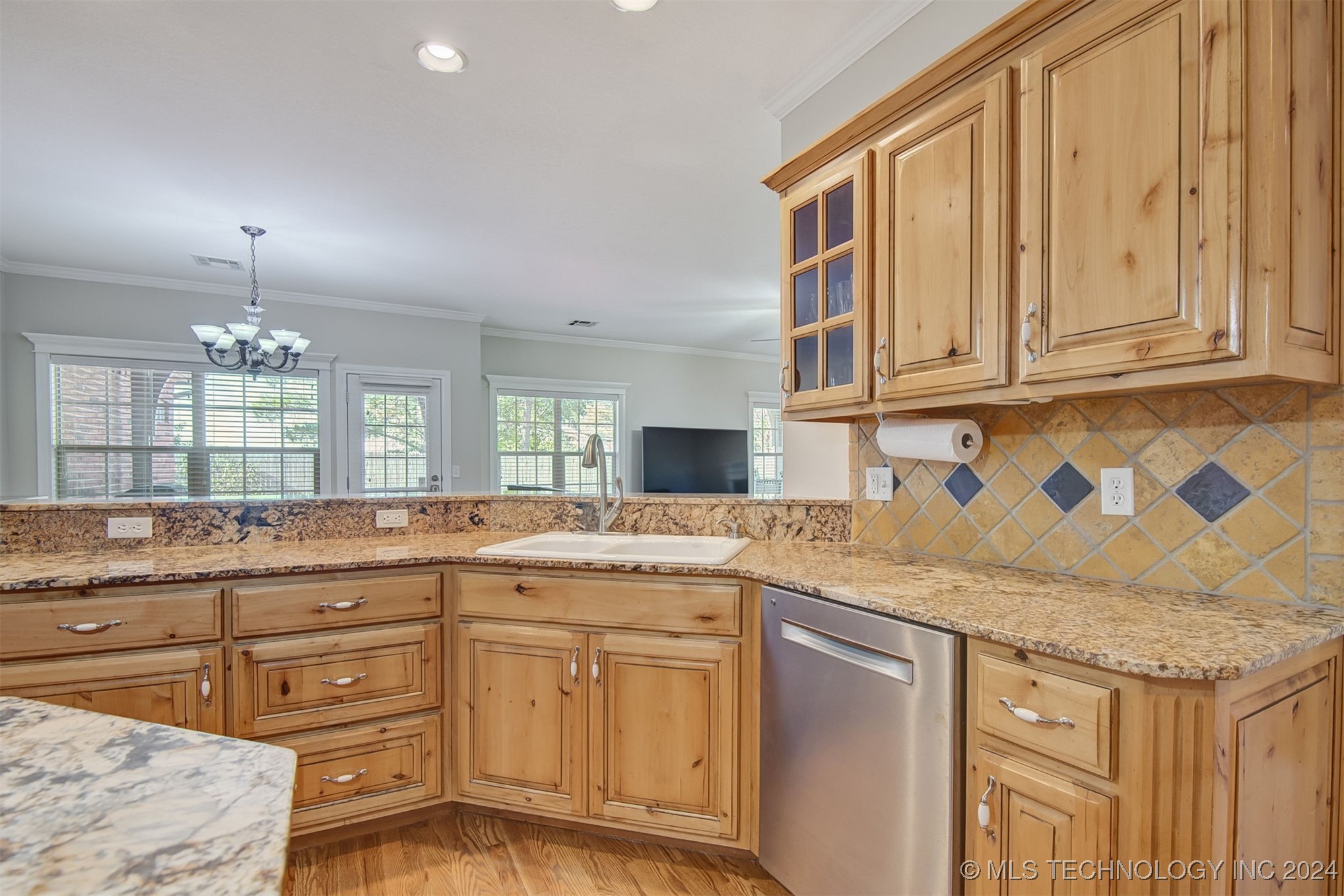 2804 N Gum Court