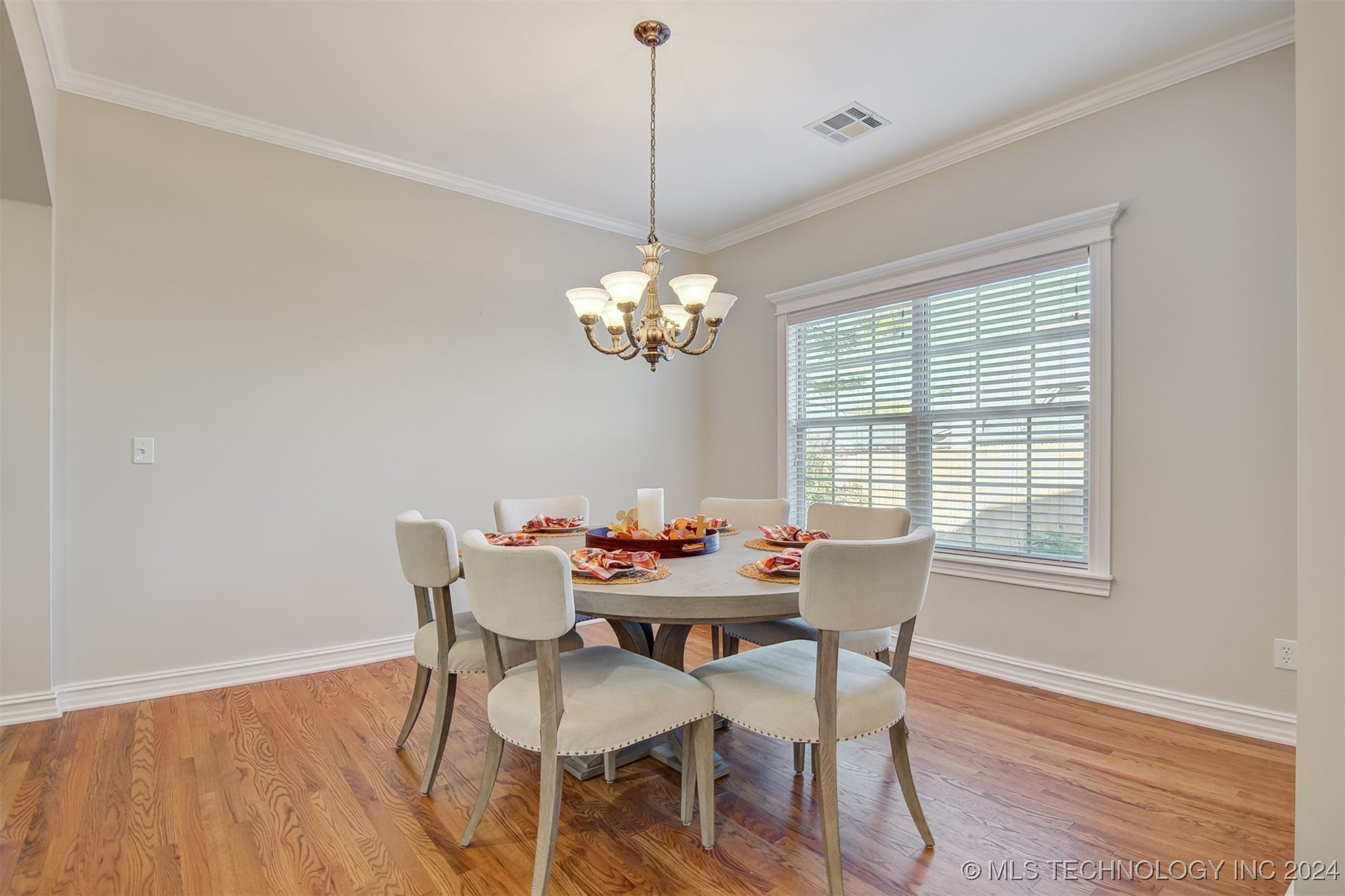 2804 N Gum Court