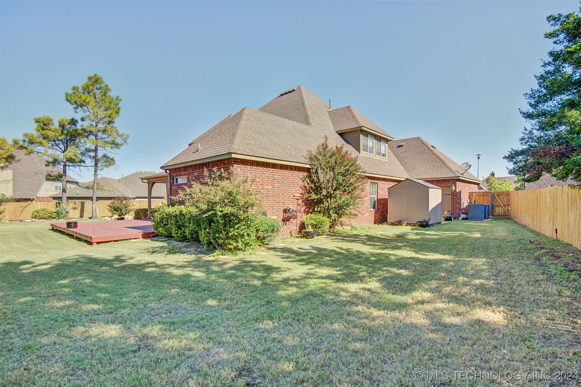 2804 N Gum Court