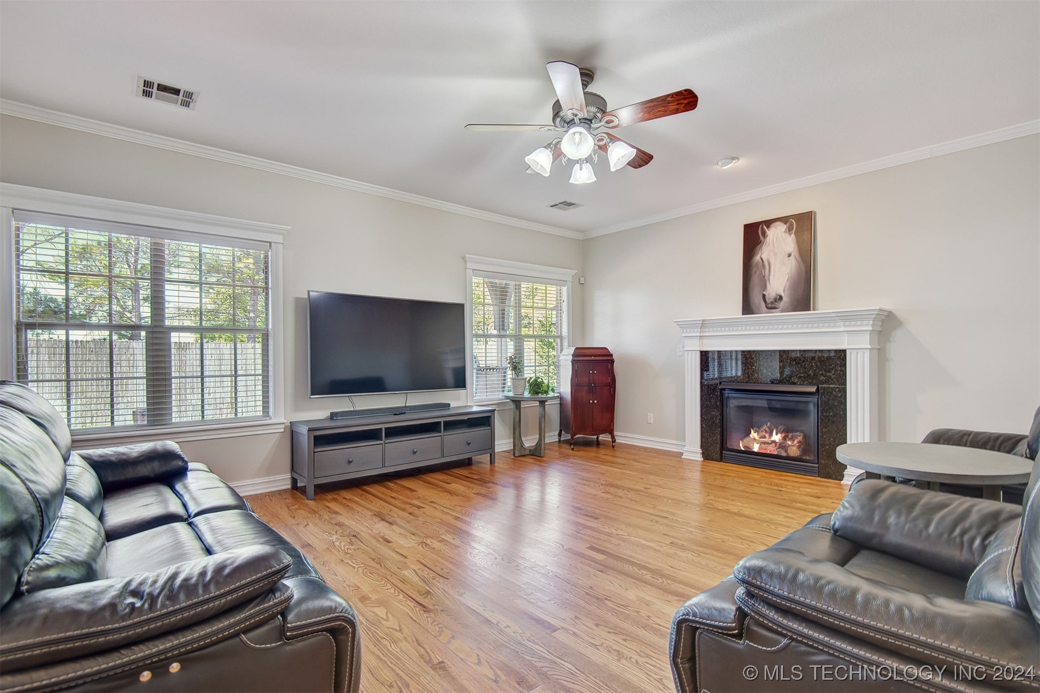 2804 N Gum Court