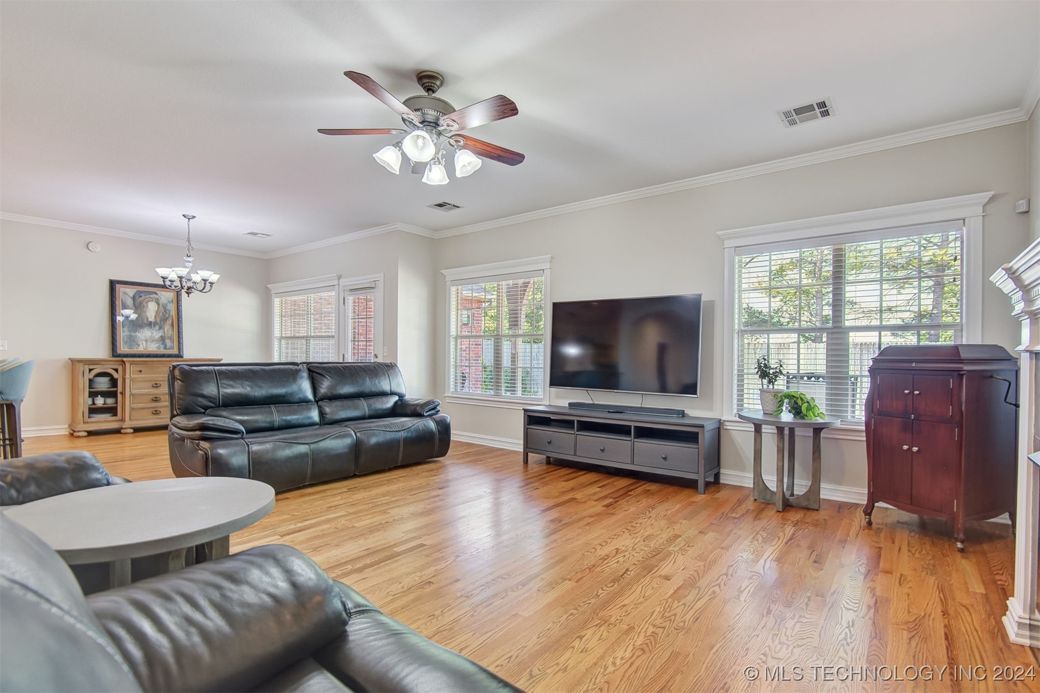 2804 N Gum Court
