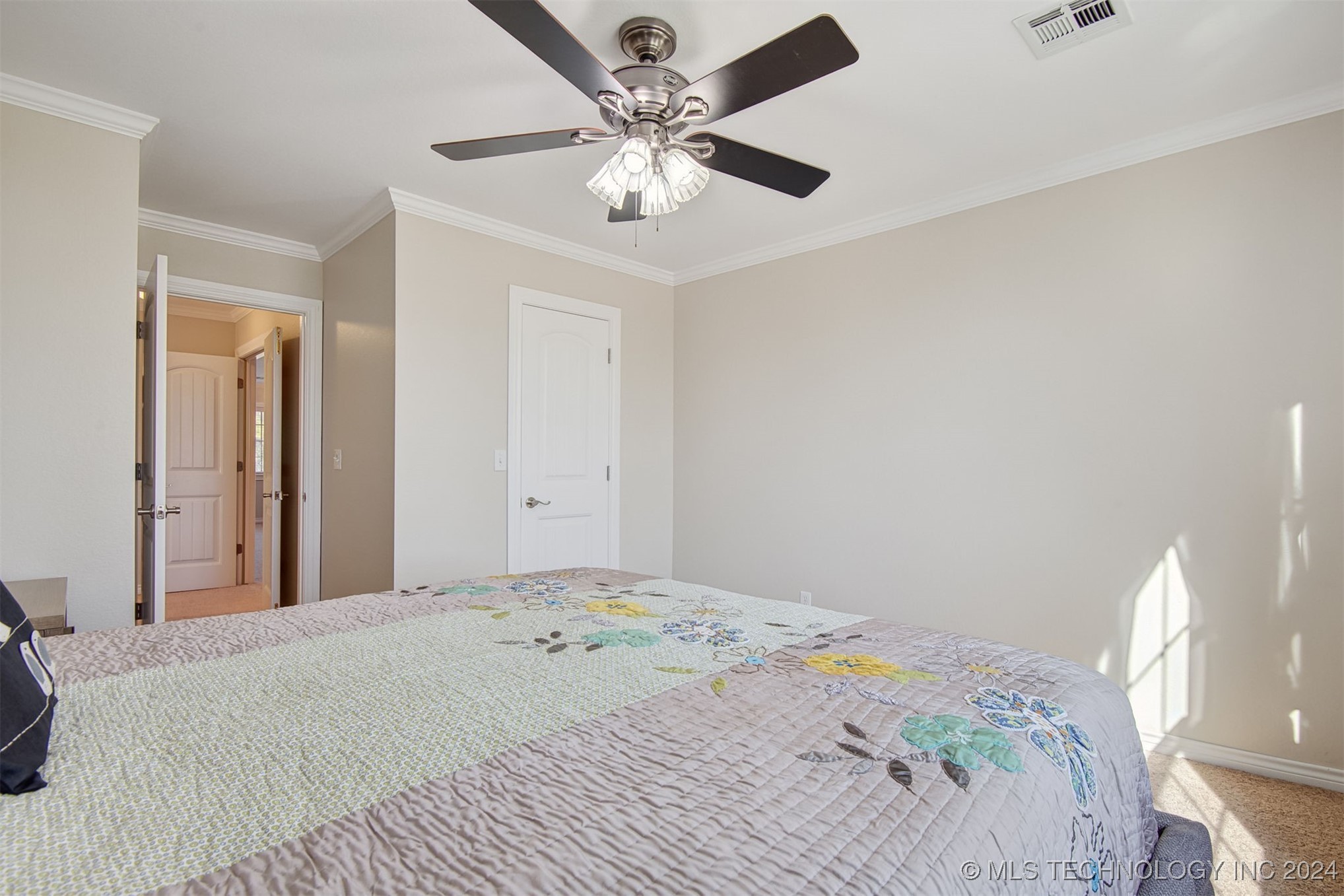 2804 N Gum Court