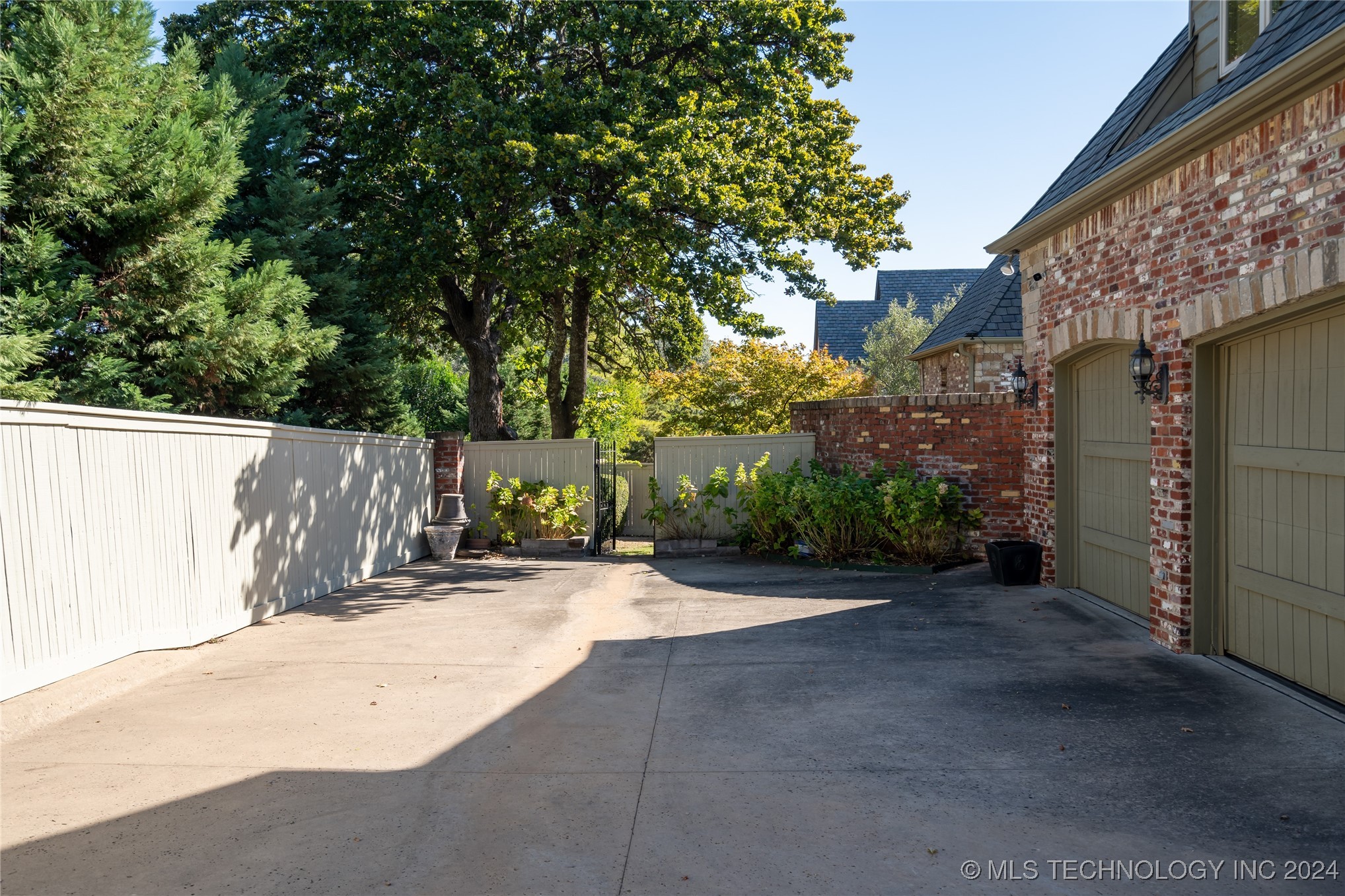 6303 E 108th Street