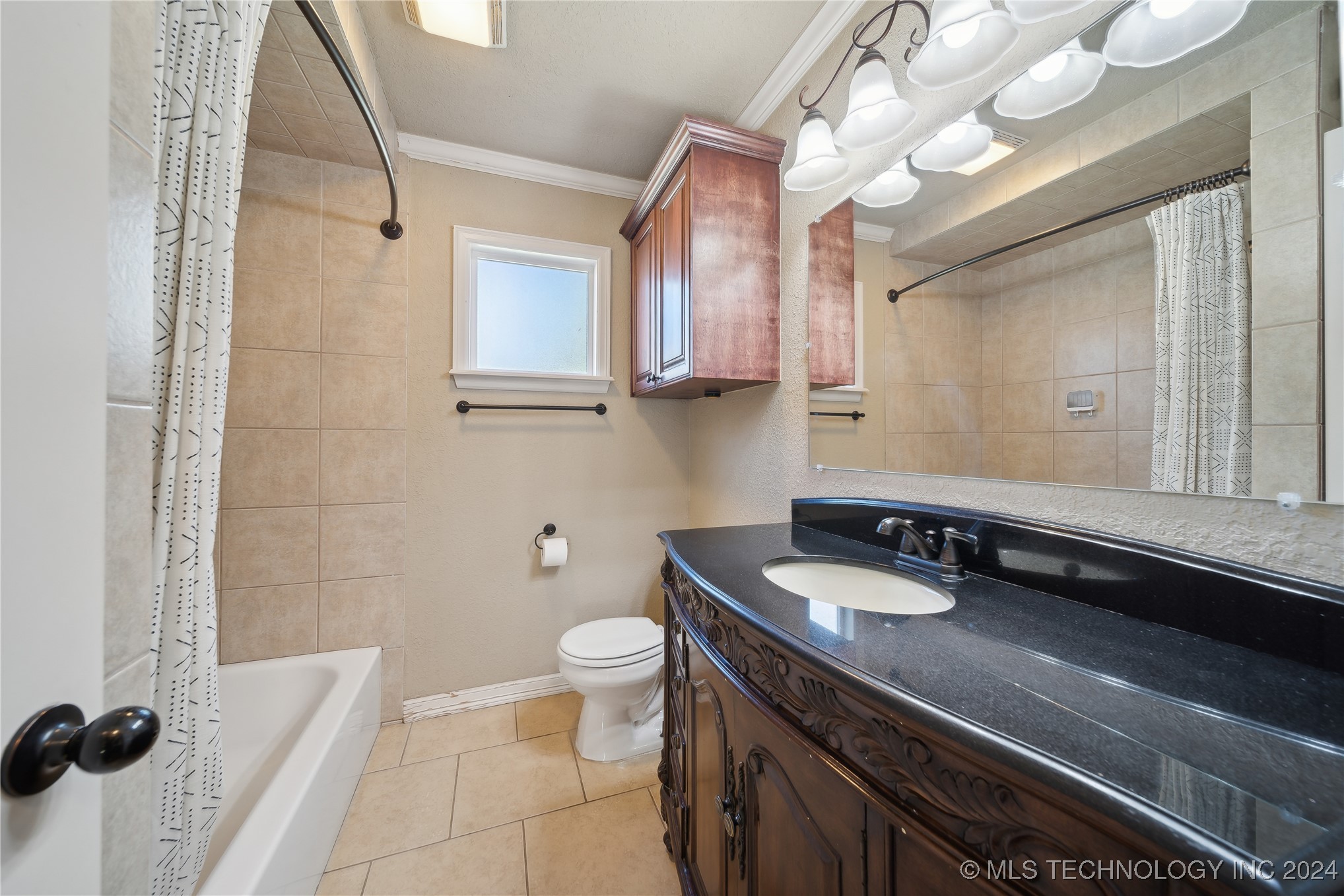 1527 E 50th Street