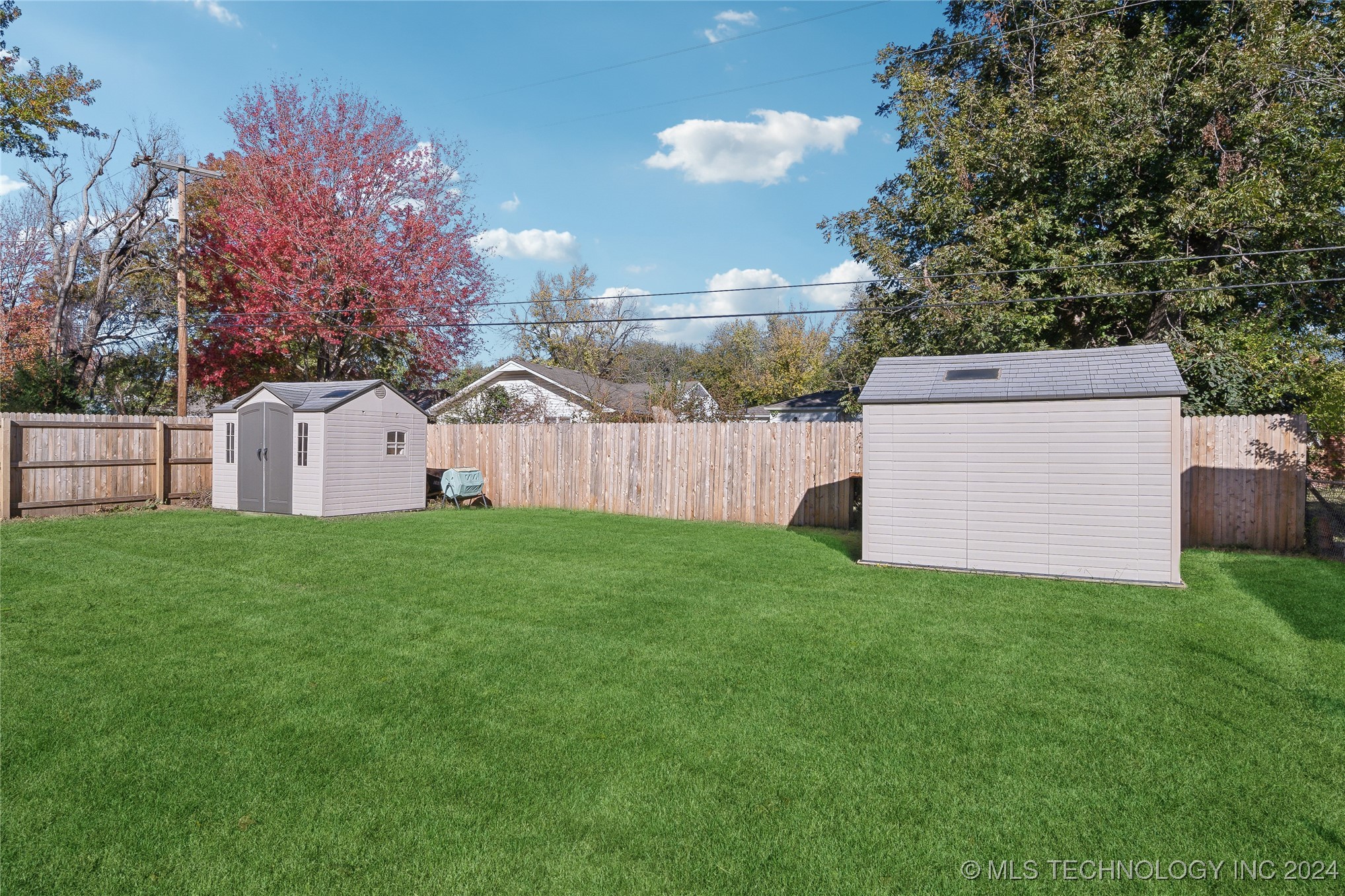 1527 E 50th Street