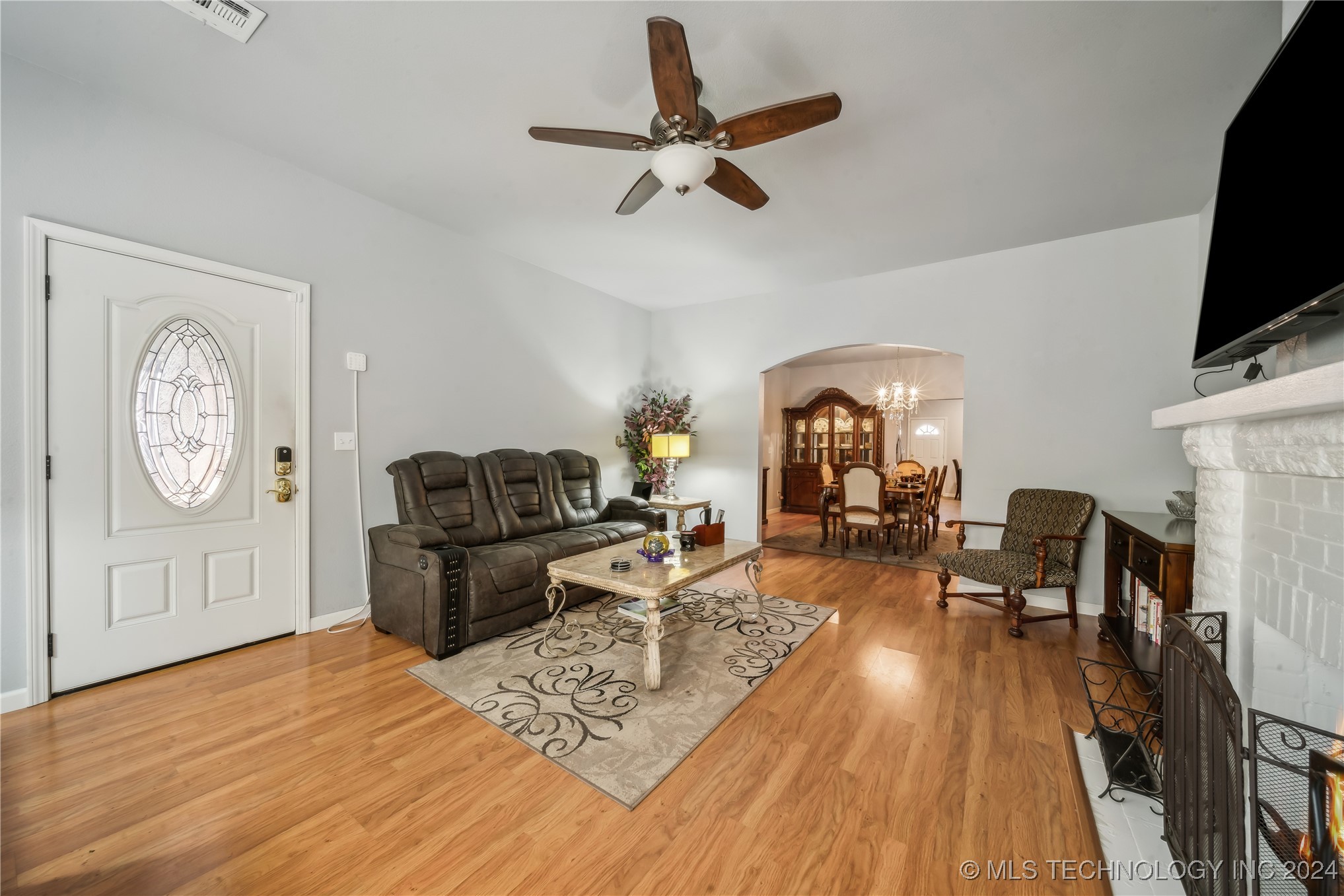 1228 N Main Street