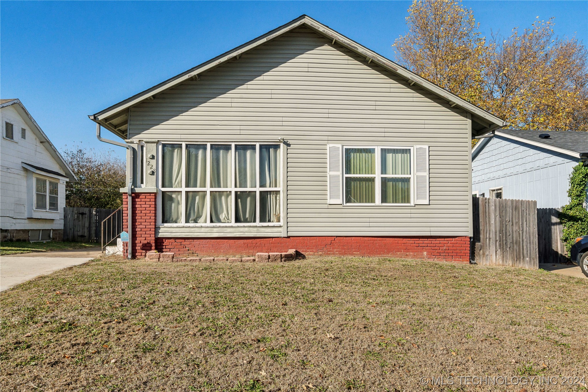 1228 N Main Street