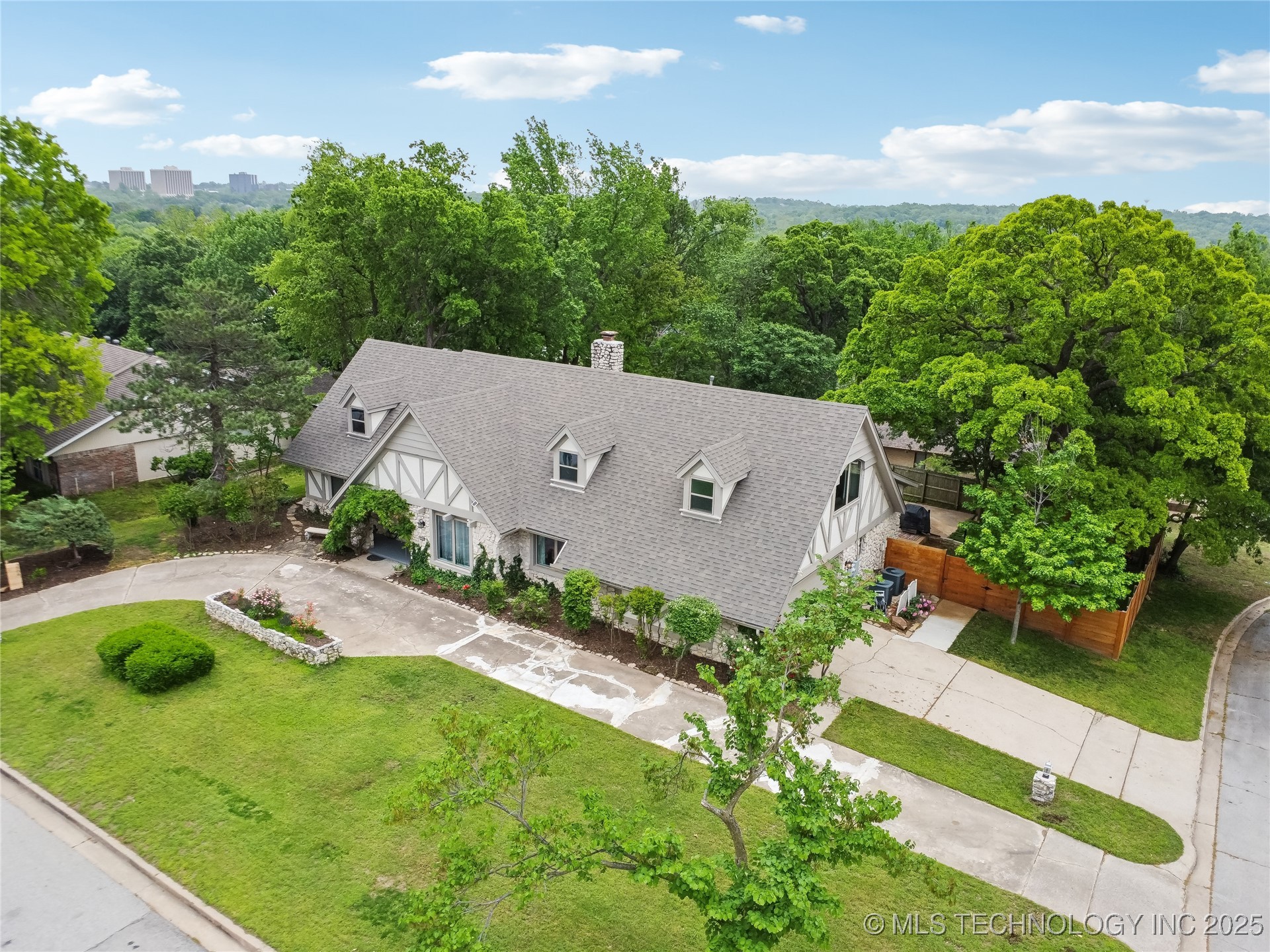 3506 E 66th Street