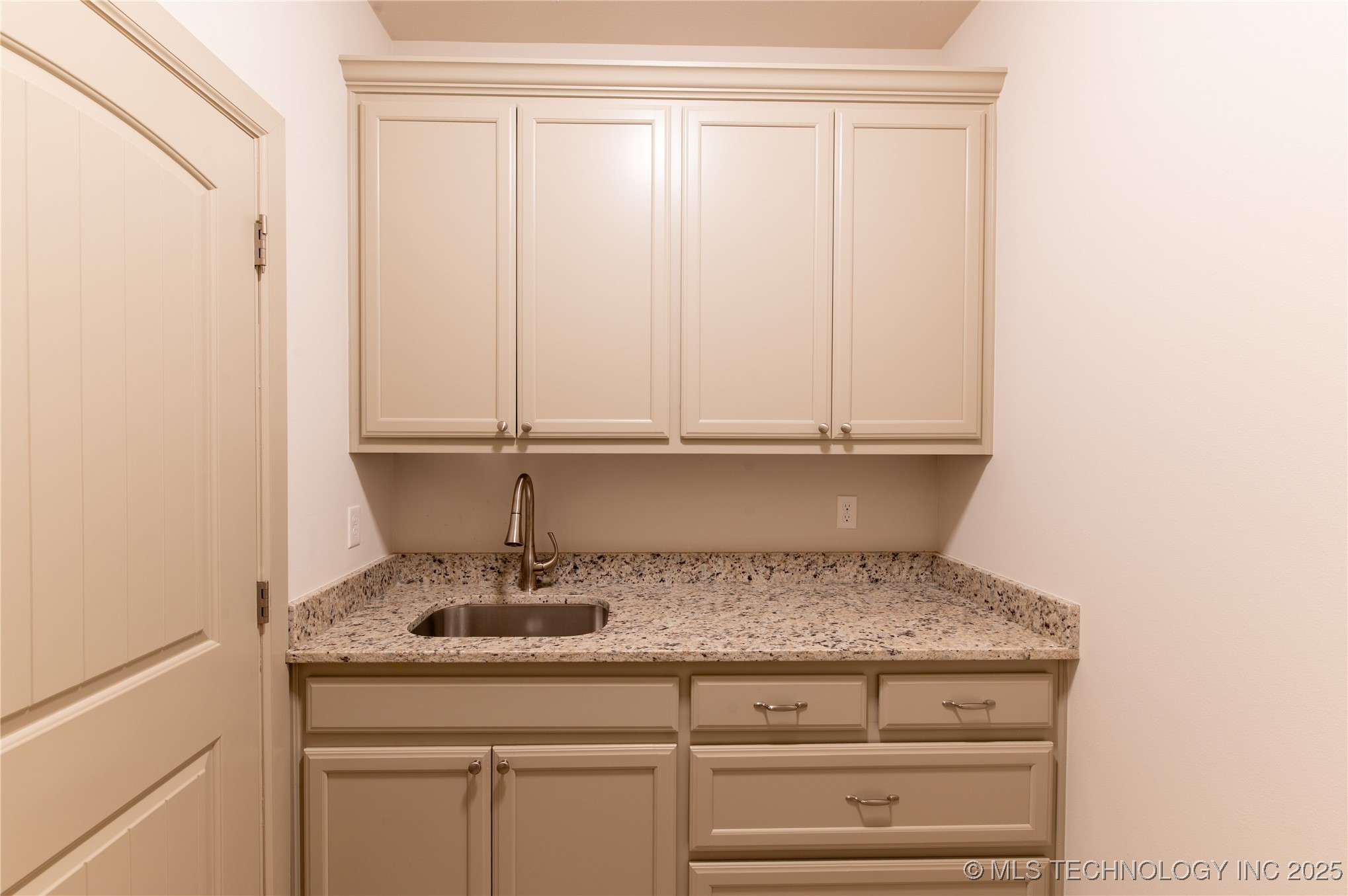 631 E 126th Street