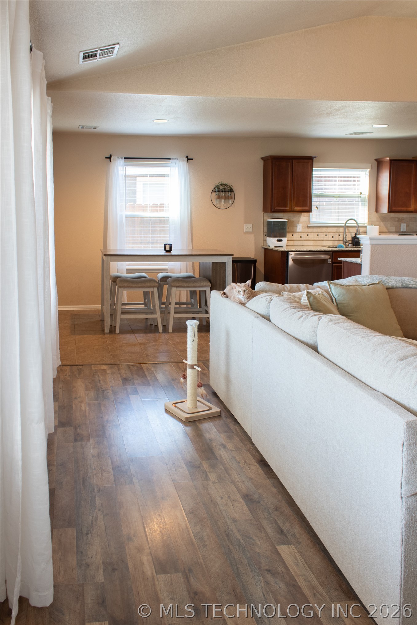 8366 E 160th Place S