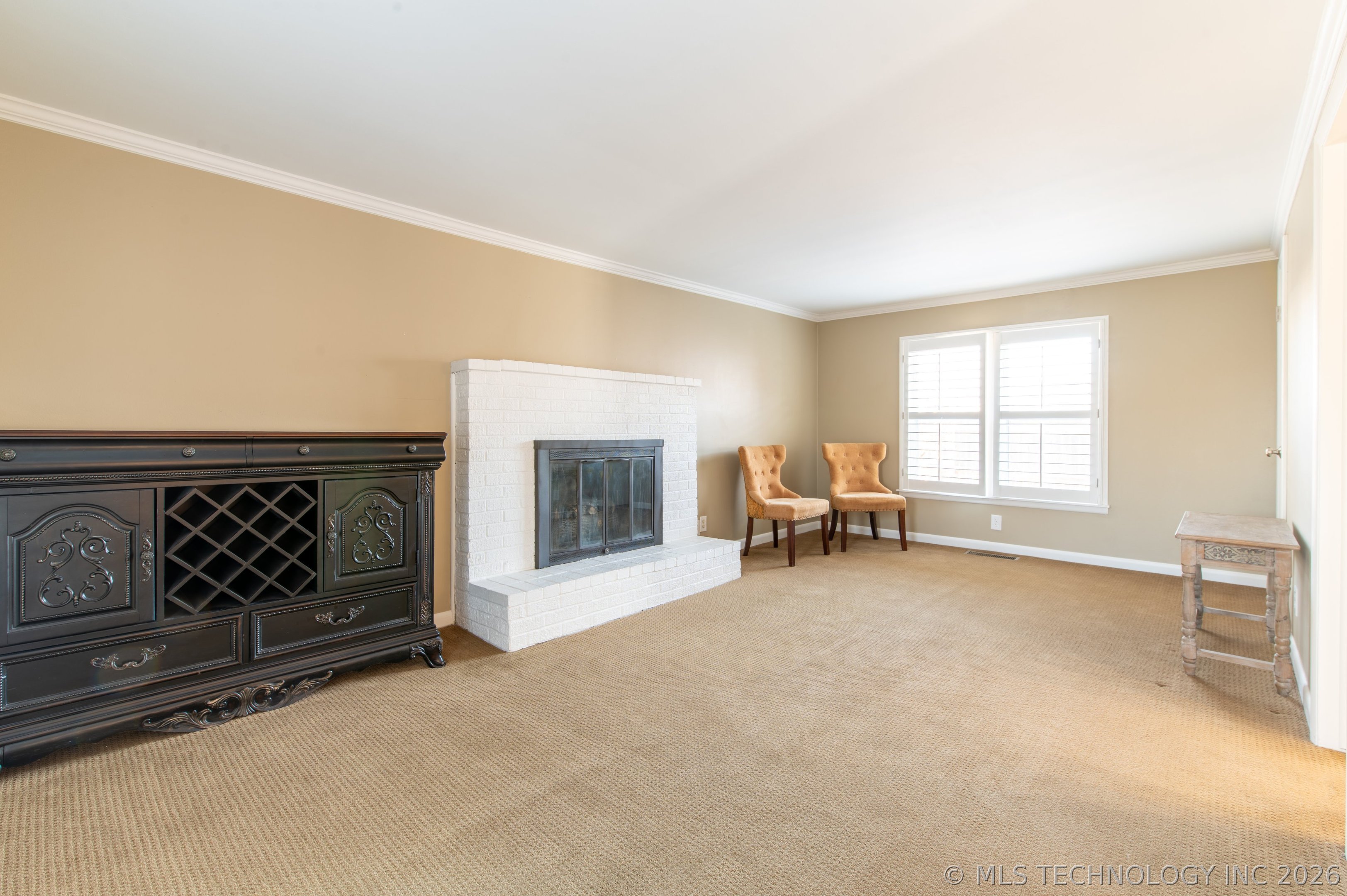 4251 E 25th Street