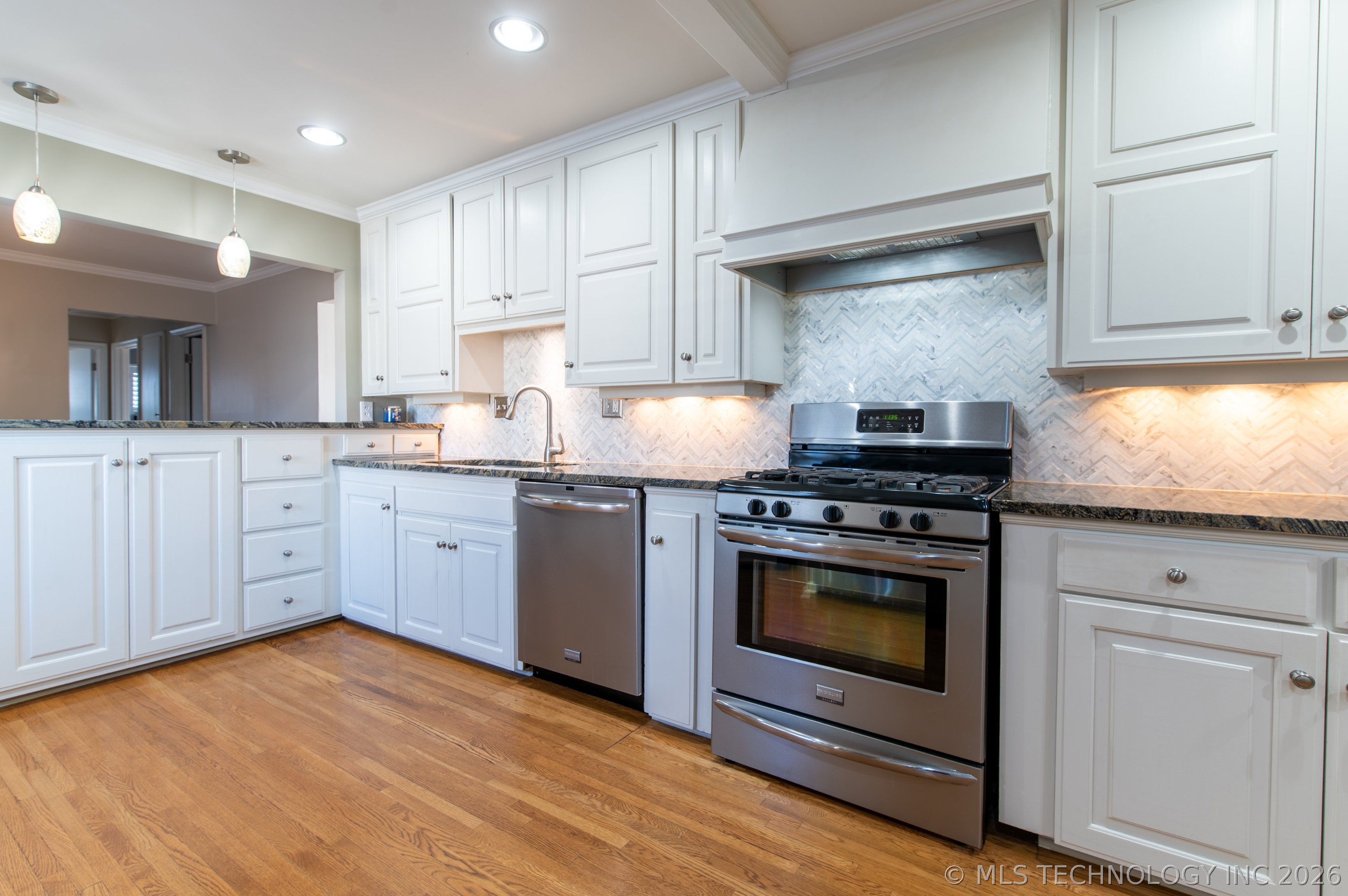 4251 E 25th Street