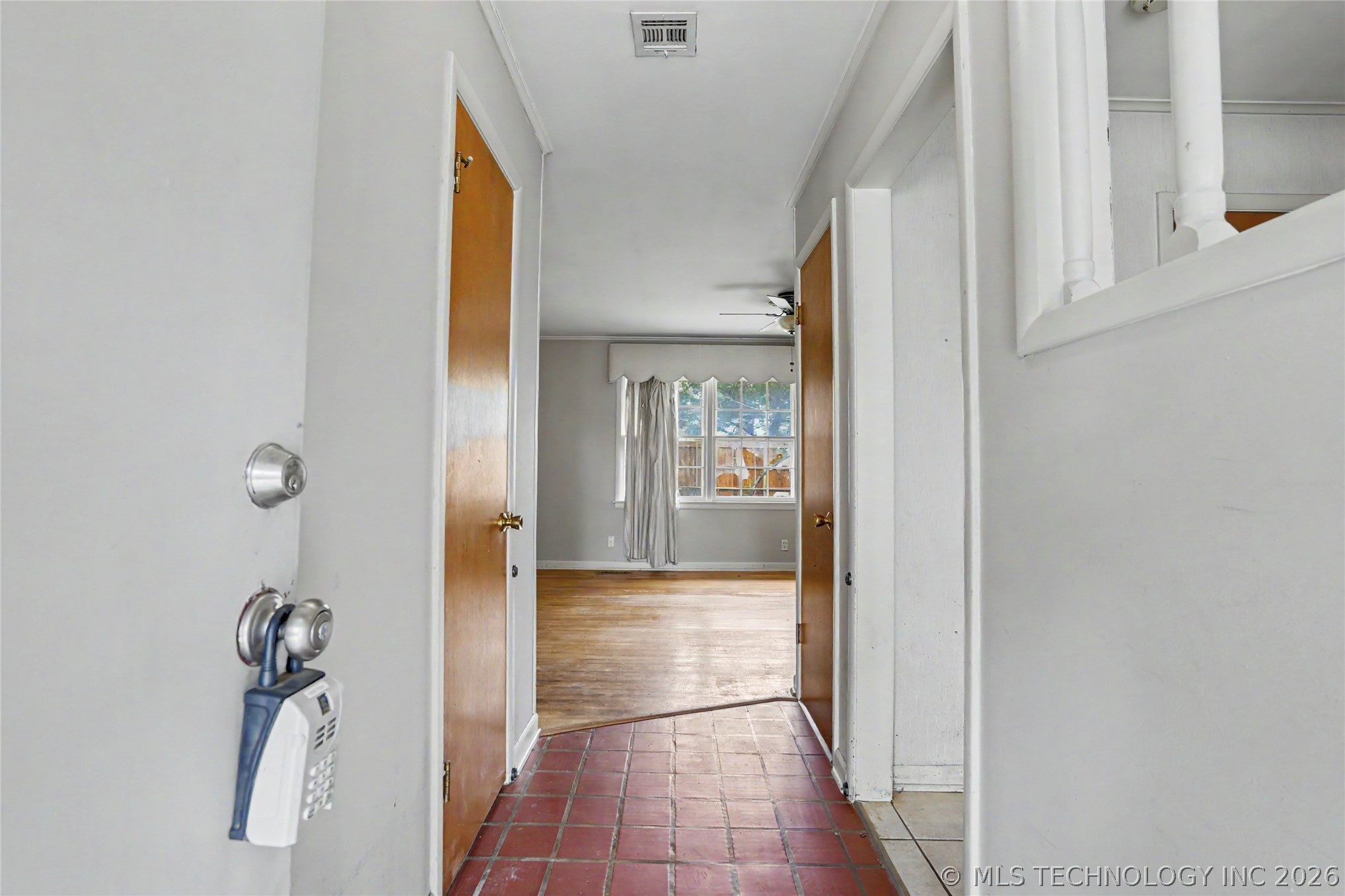 4332 E 58th Place