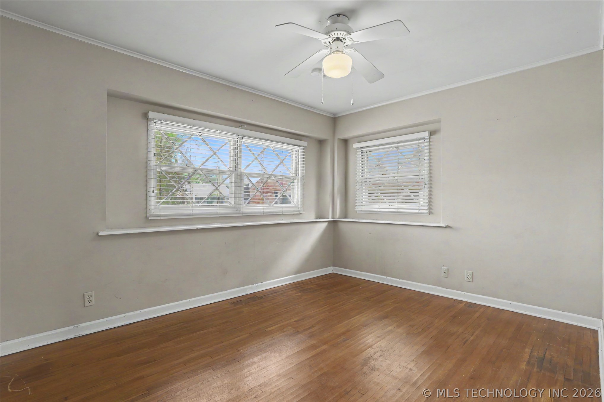 4332 E 58th Place