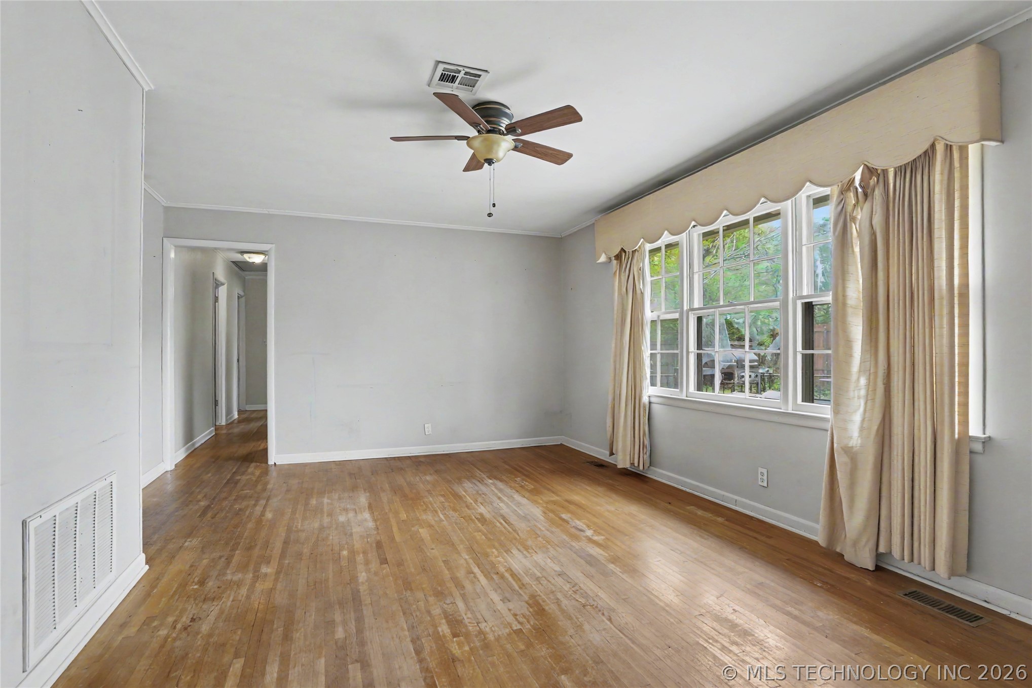 4332 E 58th Place