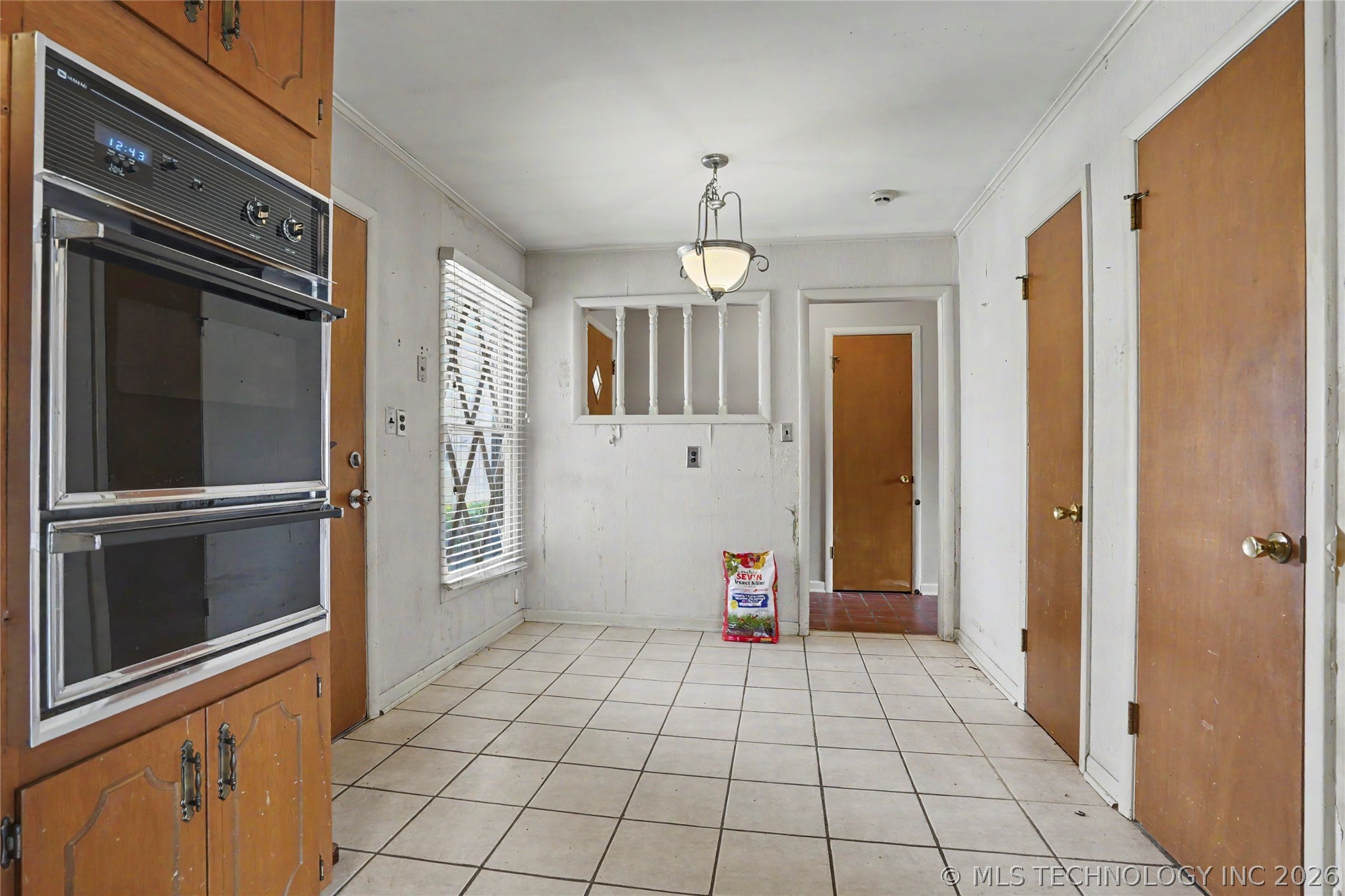 4332 E 58th Place