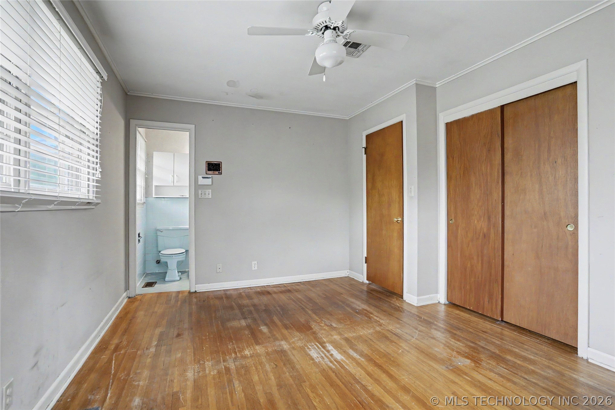 4332 E 58th Place