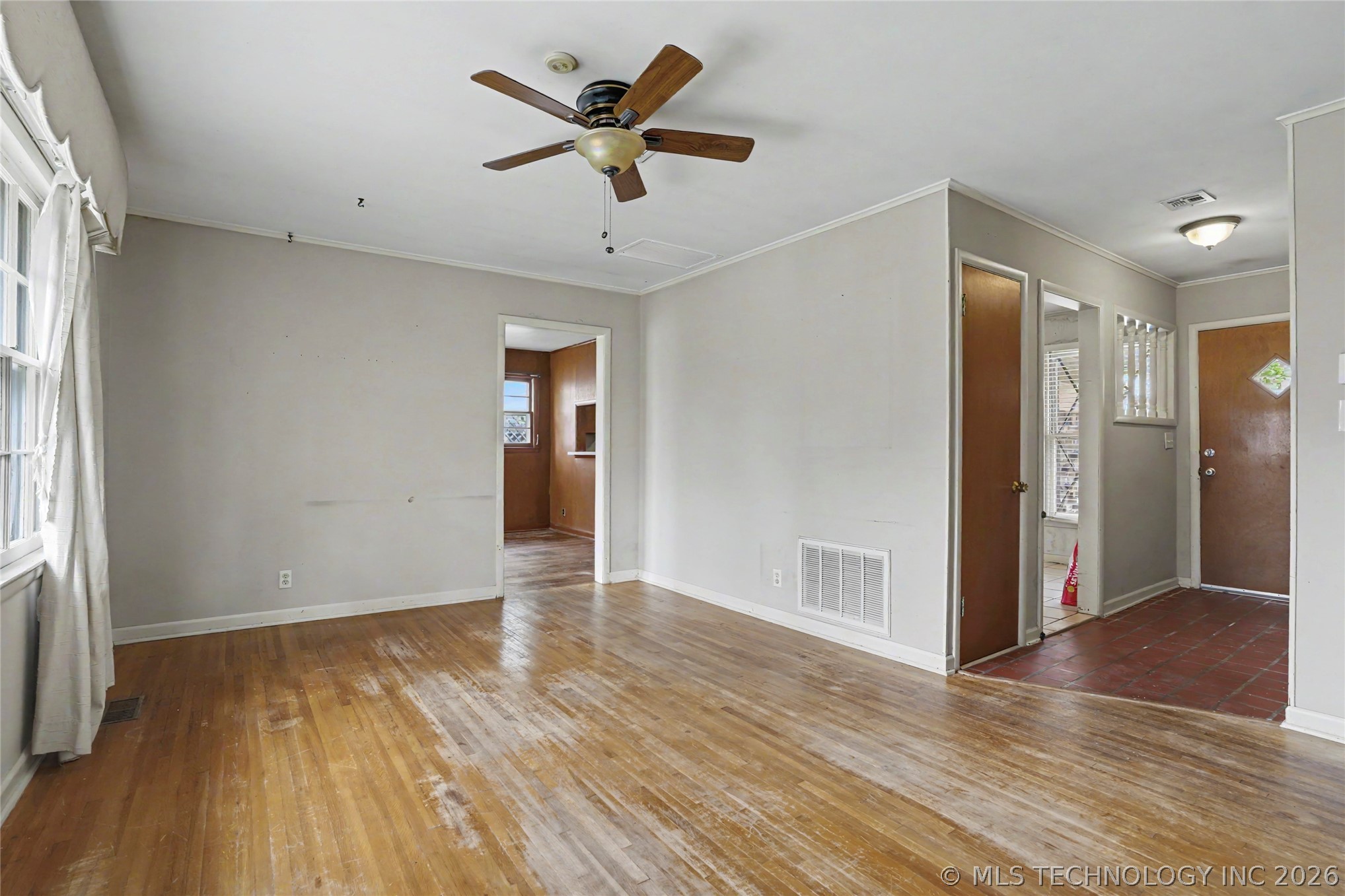 4332 E 58th Place