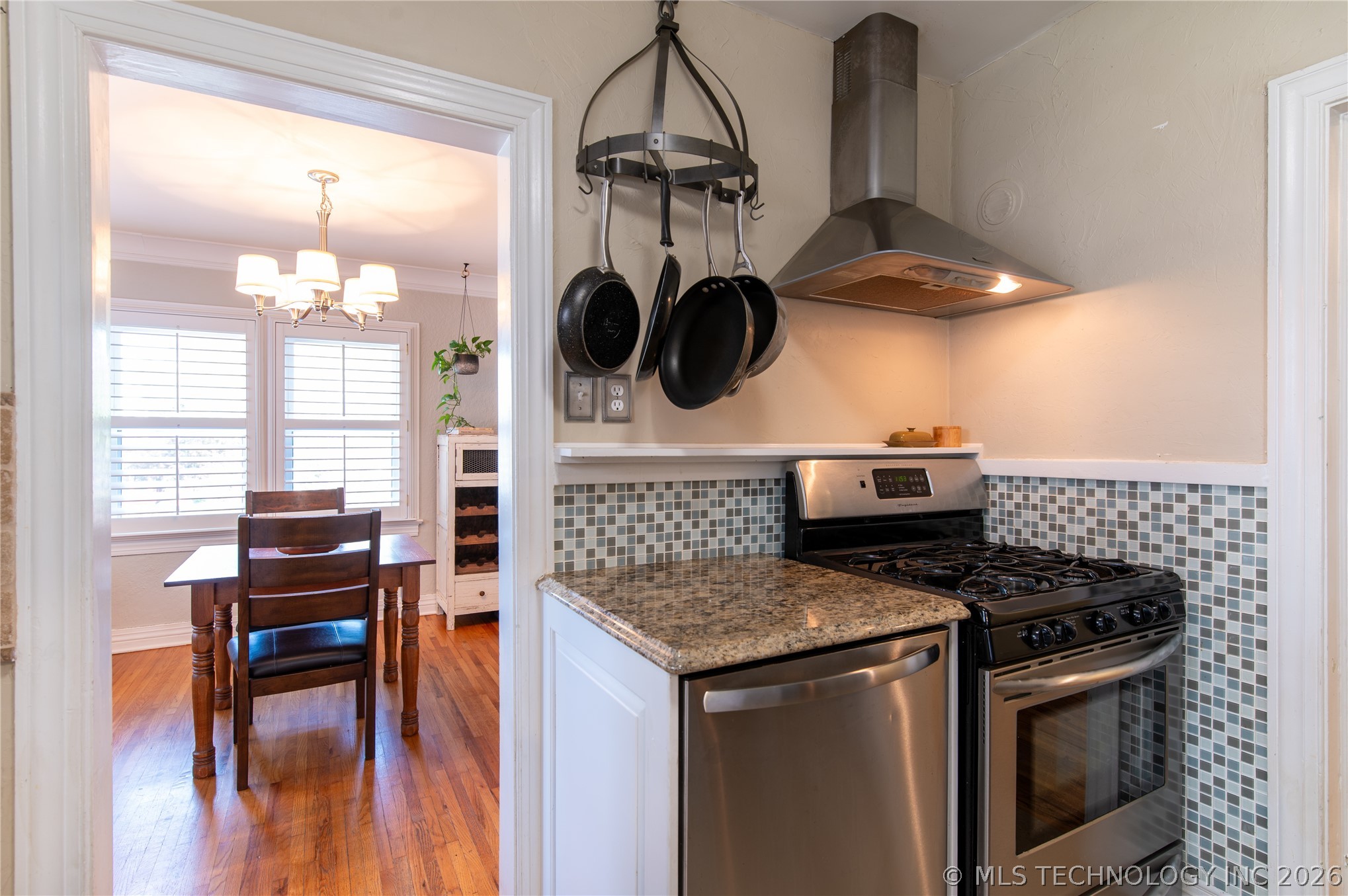 3520 E 12th Place