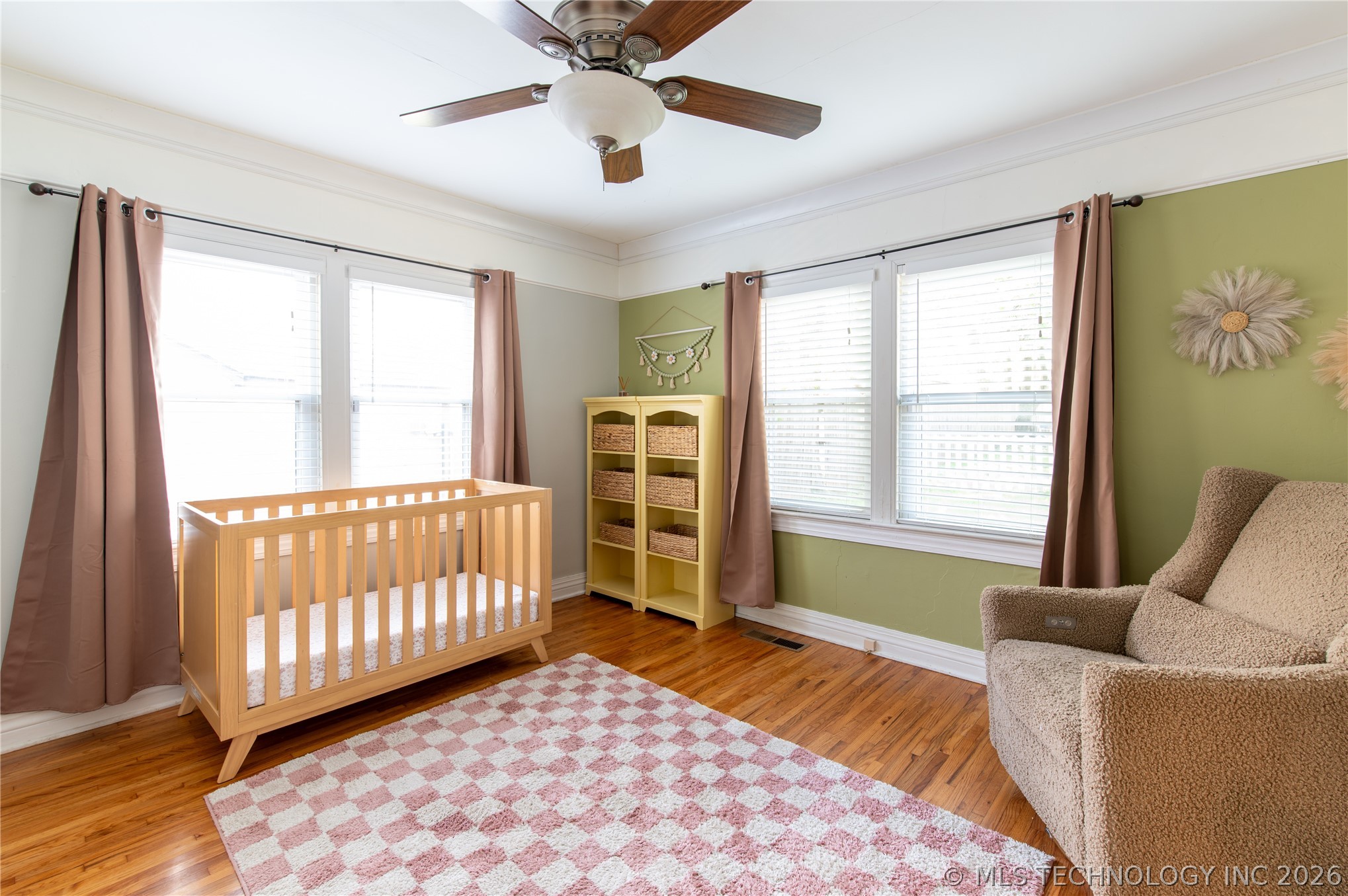 3520 E 12th Place