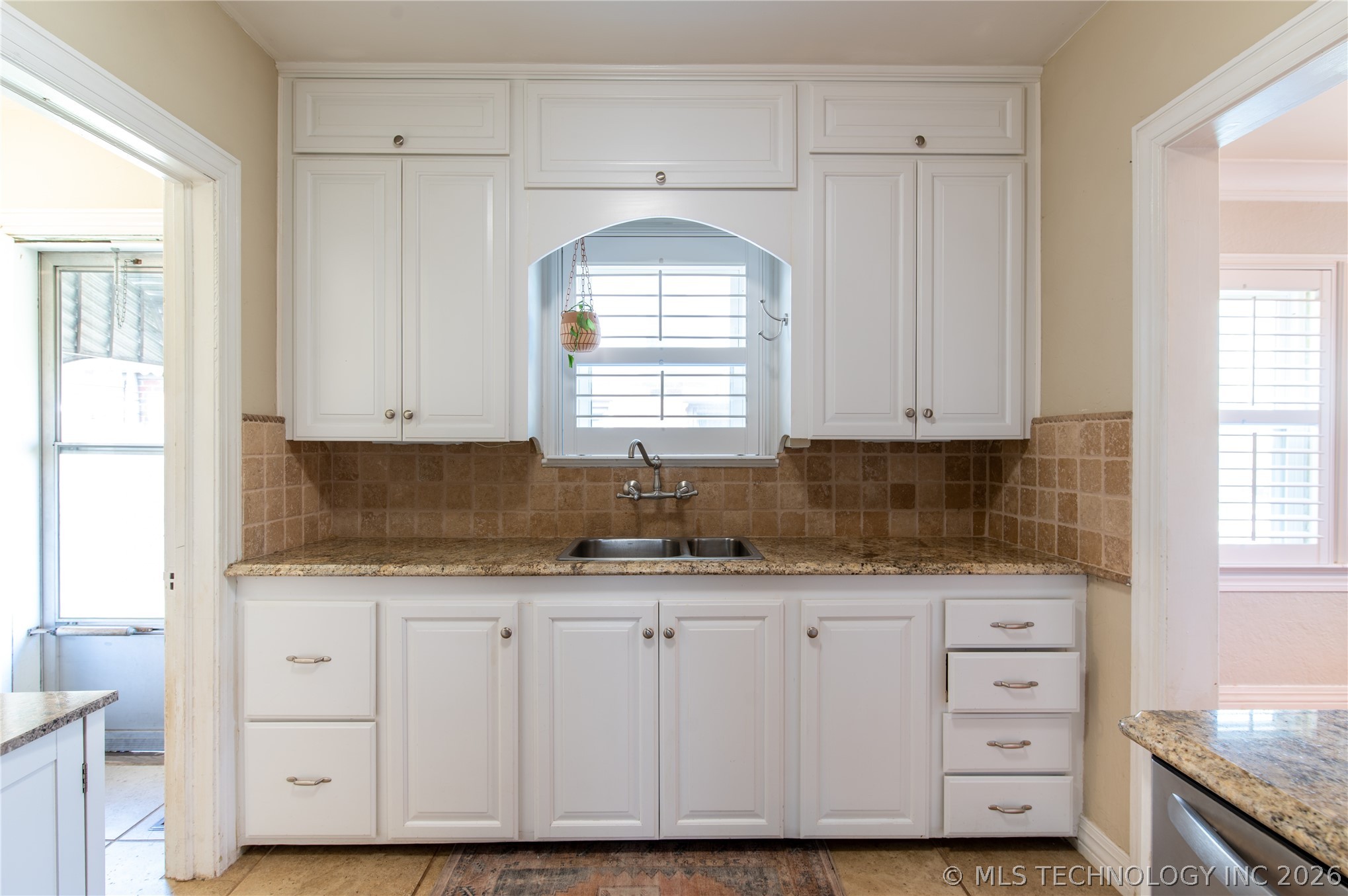 3520 E 12th Place