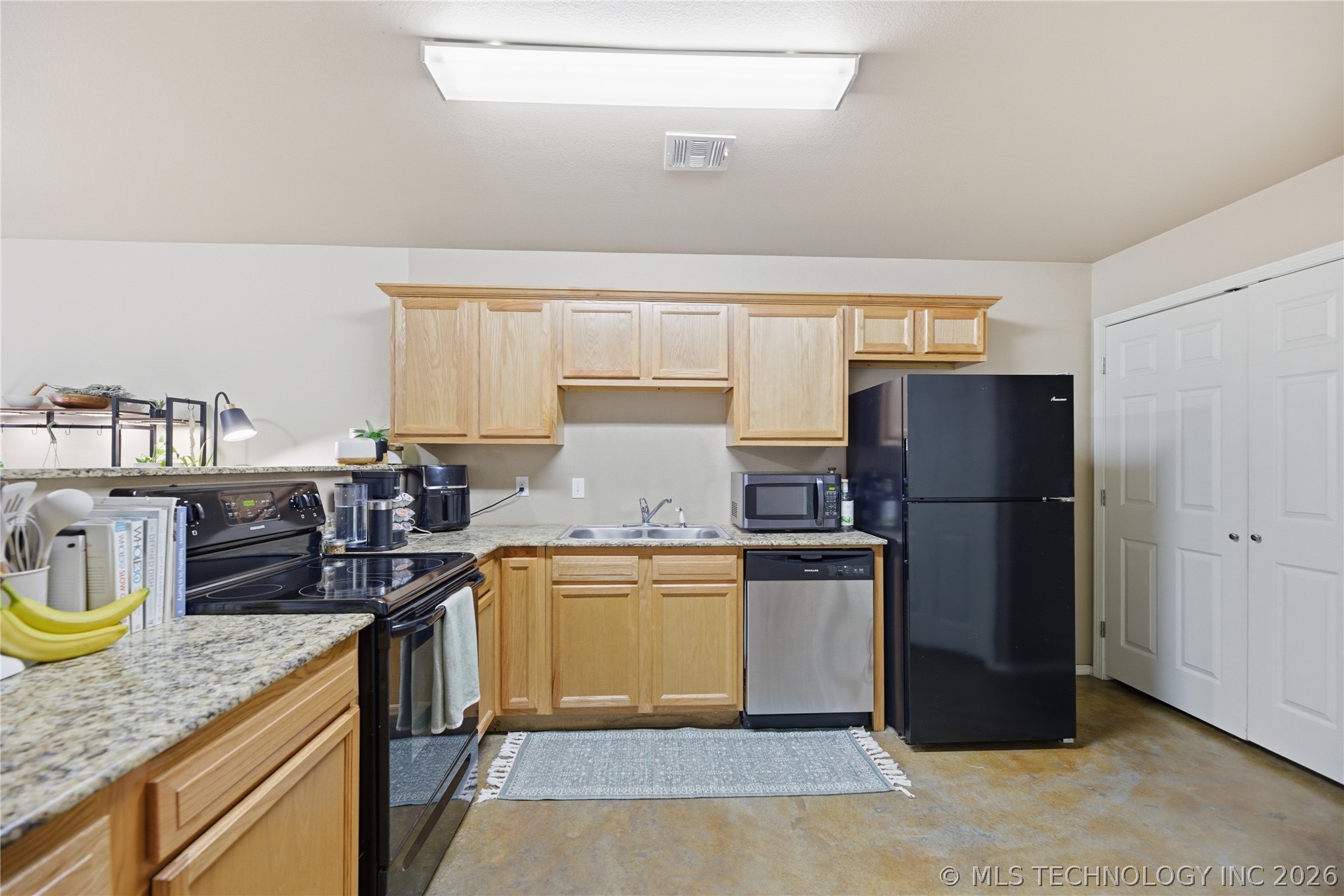 1407 W Haskell Street